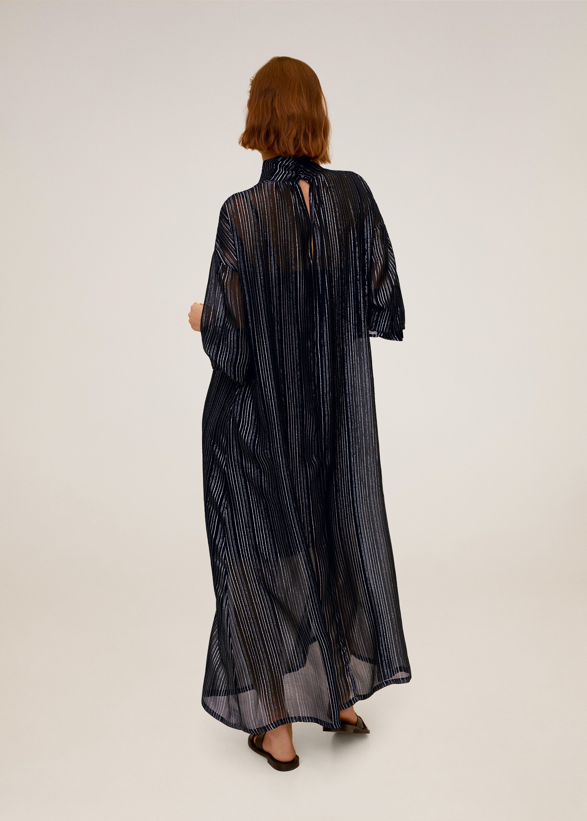 Vestido hilo metalizado - Reverso del artículo