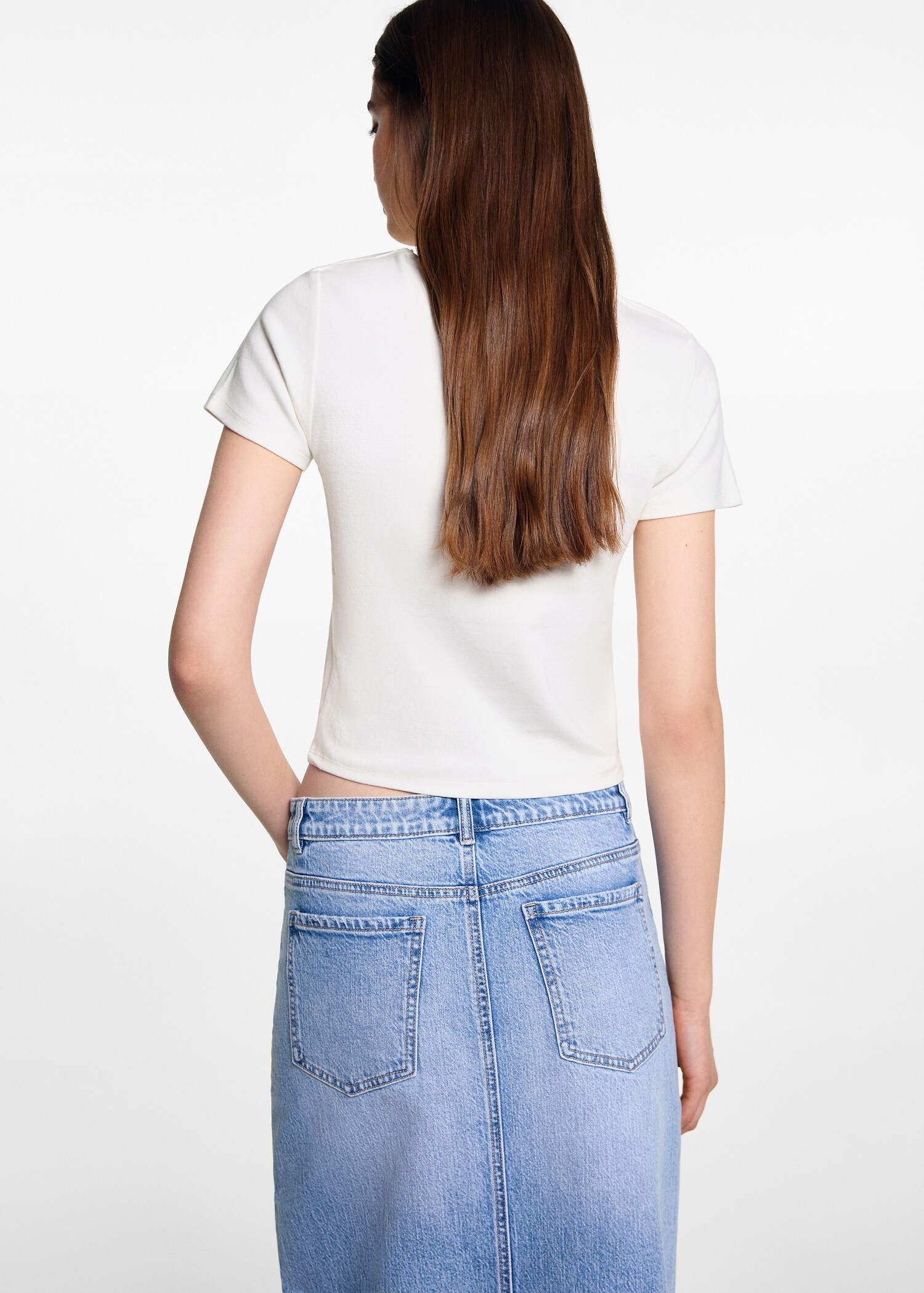T-shirt met opengewerkte details - Achterkant van het artikel