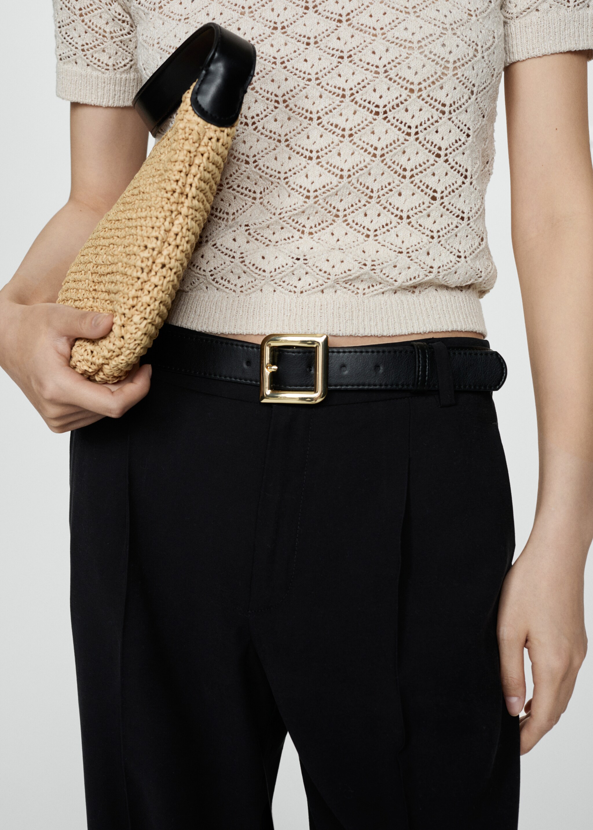 Straight-fit pleated trousers - Details of the article 6, Black. Ref: 67028278-00.