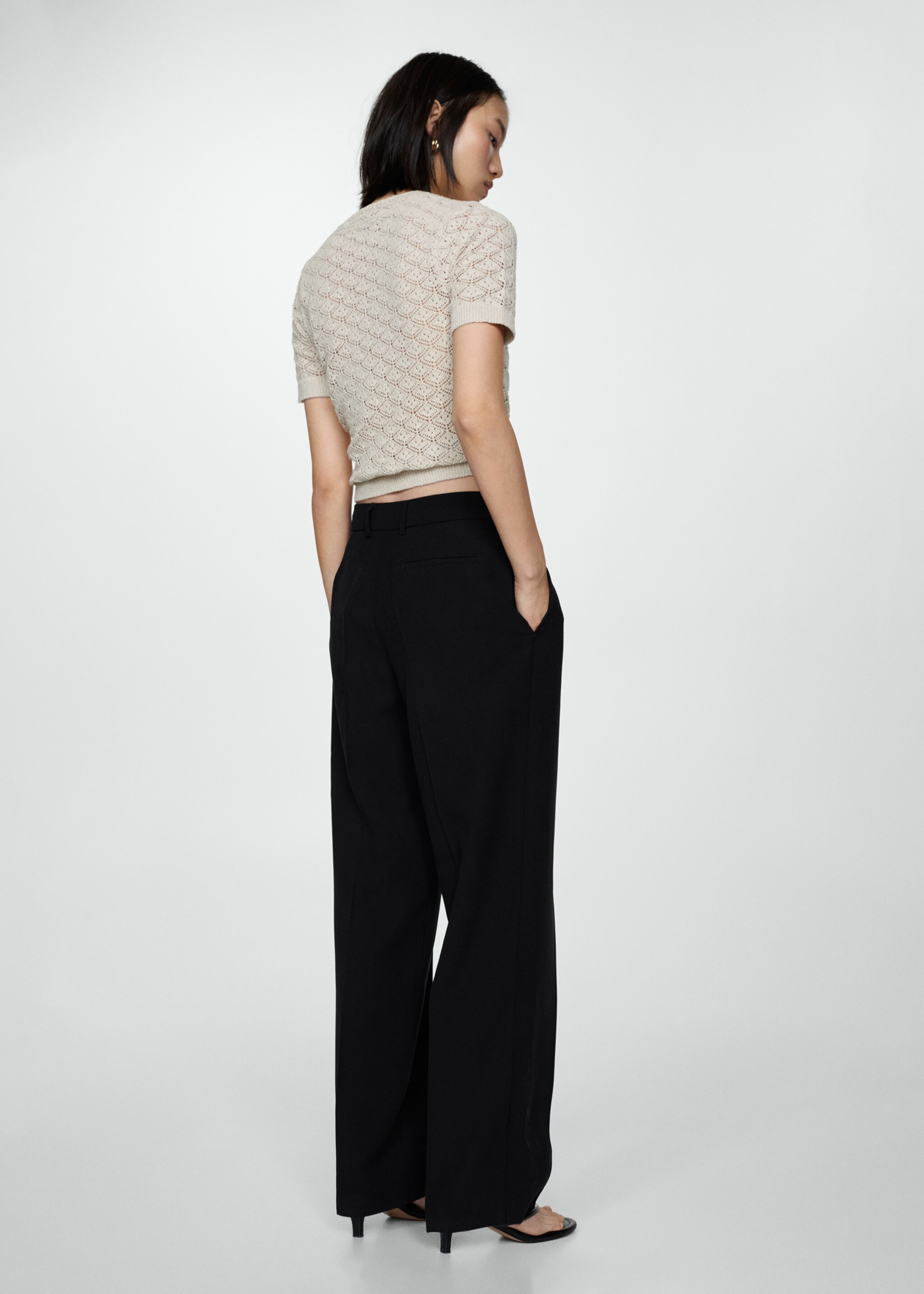 Straight-fit pleated trousers - Reverse of the article, Black. Ref: 67028278-00.