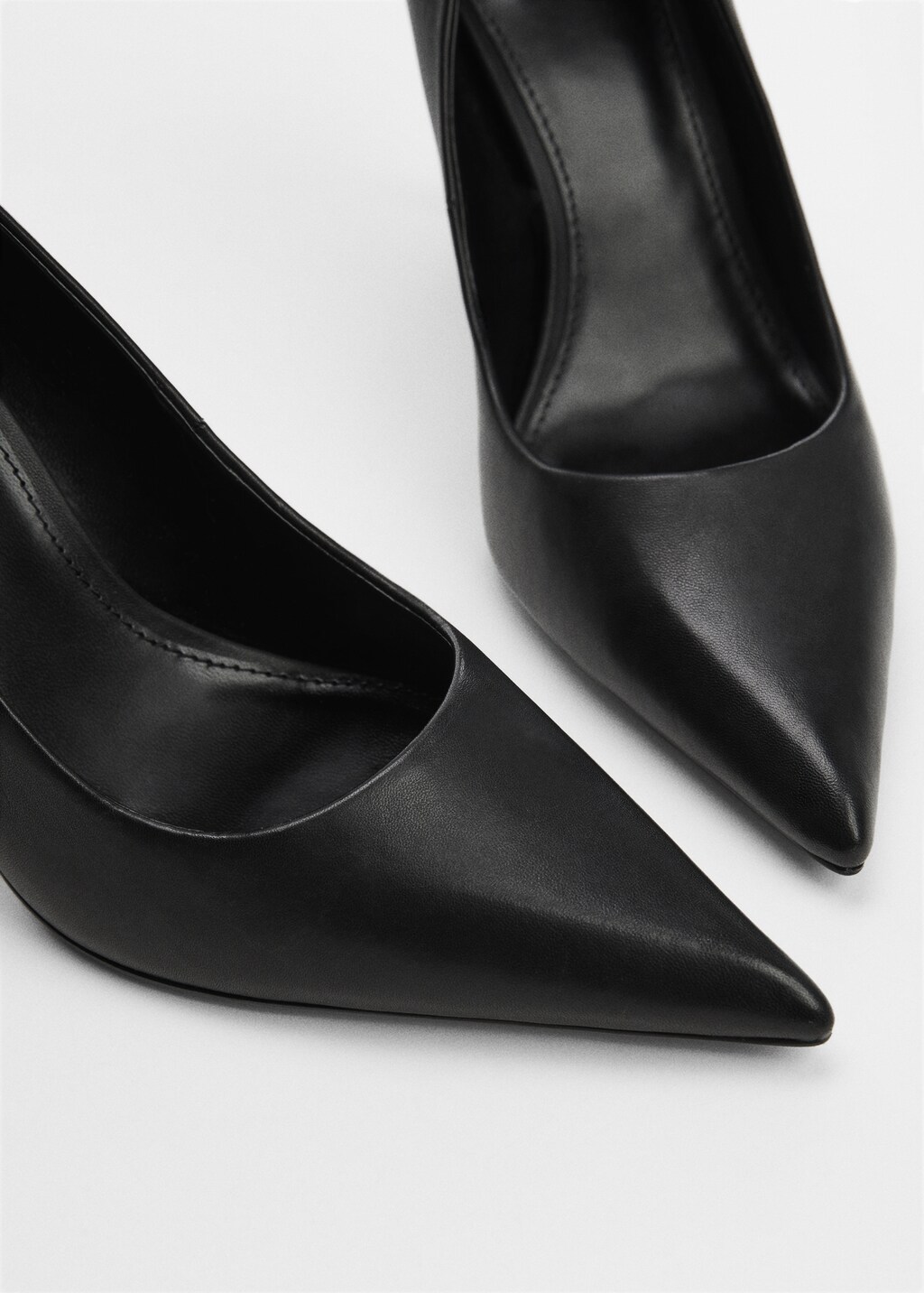 Leather shoes heels shop