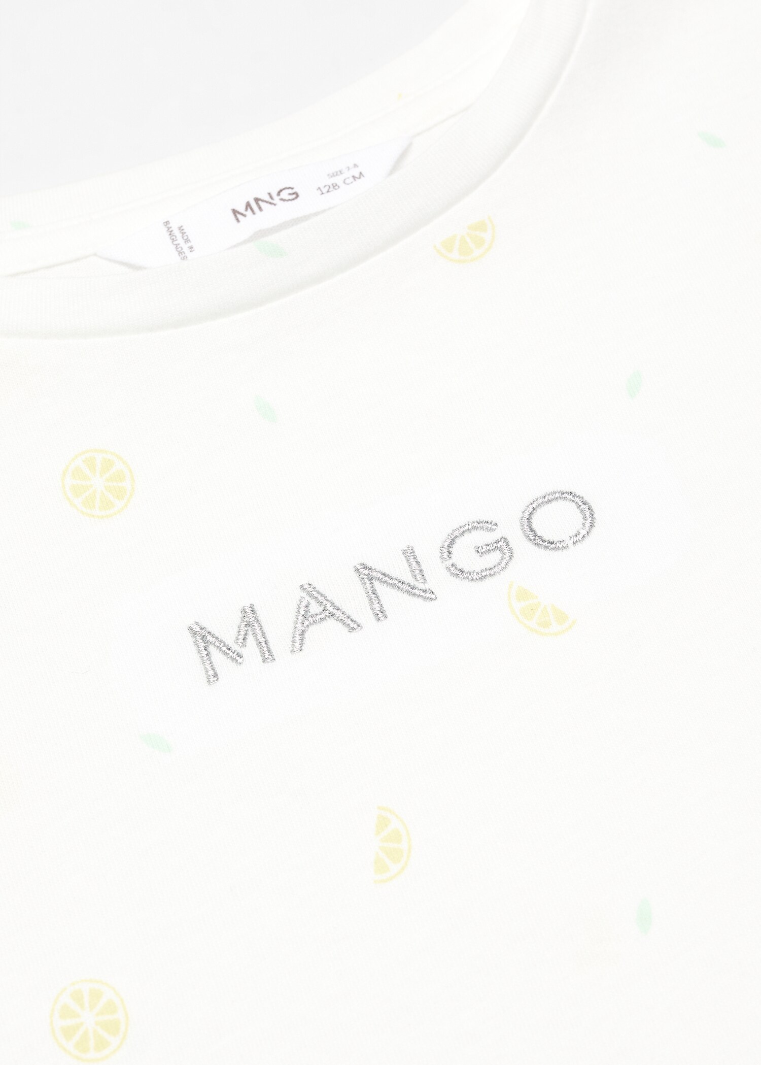 Short-sleeved t-shirt with logo - Details of the article 8
