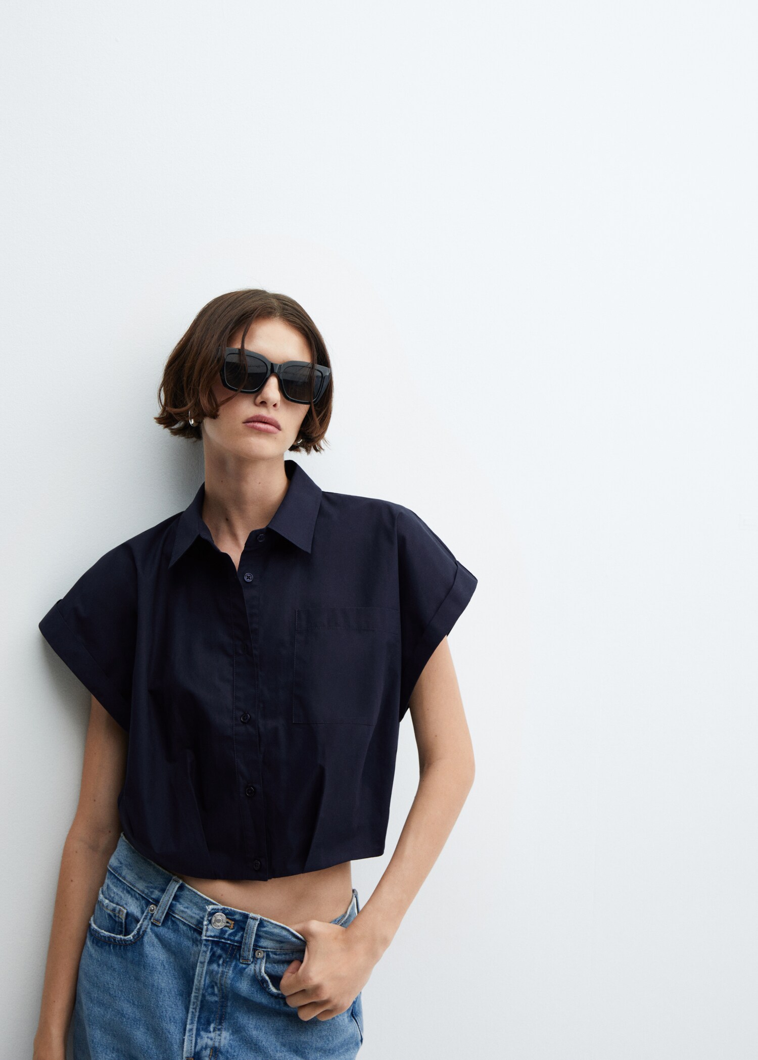 100% cotton crop shirt - Details of the article 2