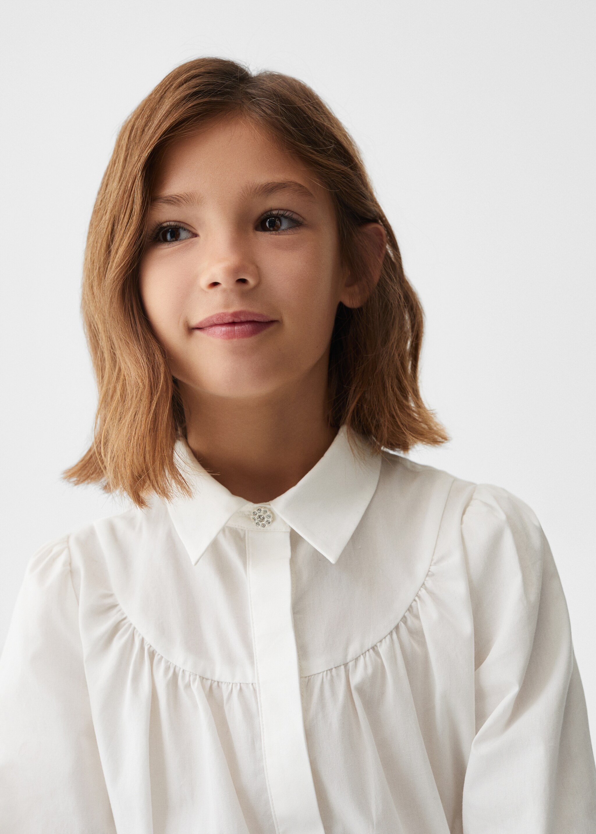 Button-down collar shirt - Details of the article 1, Off White. Ref: 67030434-00.