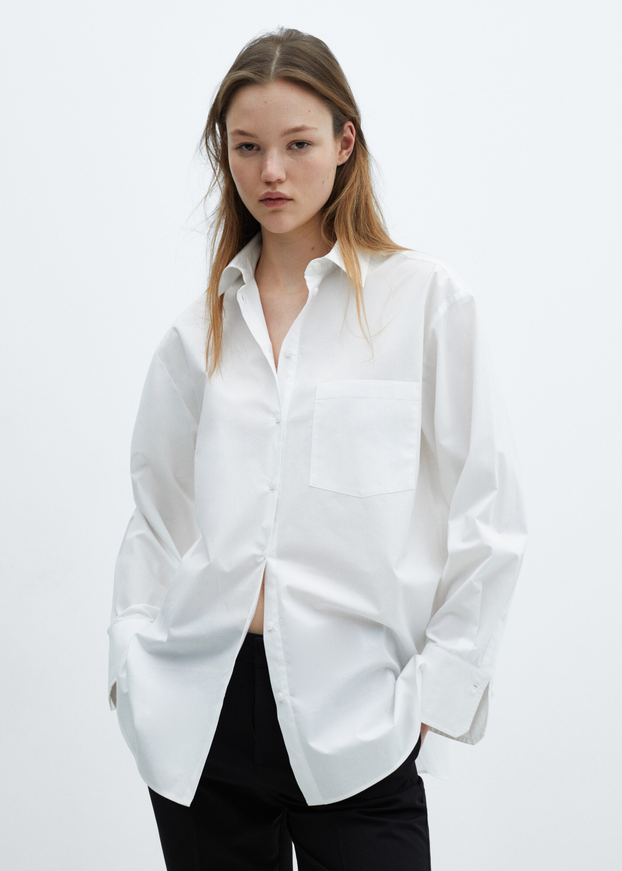 Oversized-Hemd mit Tasche - Mittlere Ansicht
