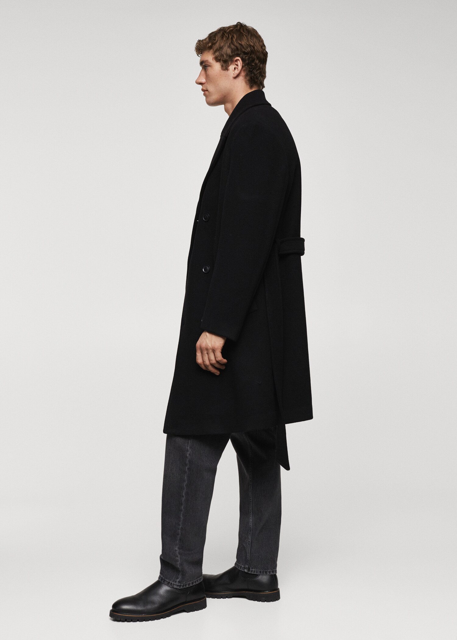Handmade wool coat with belt - Details of the article 2