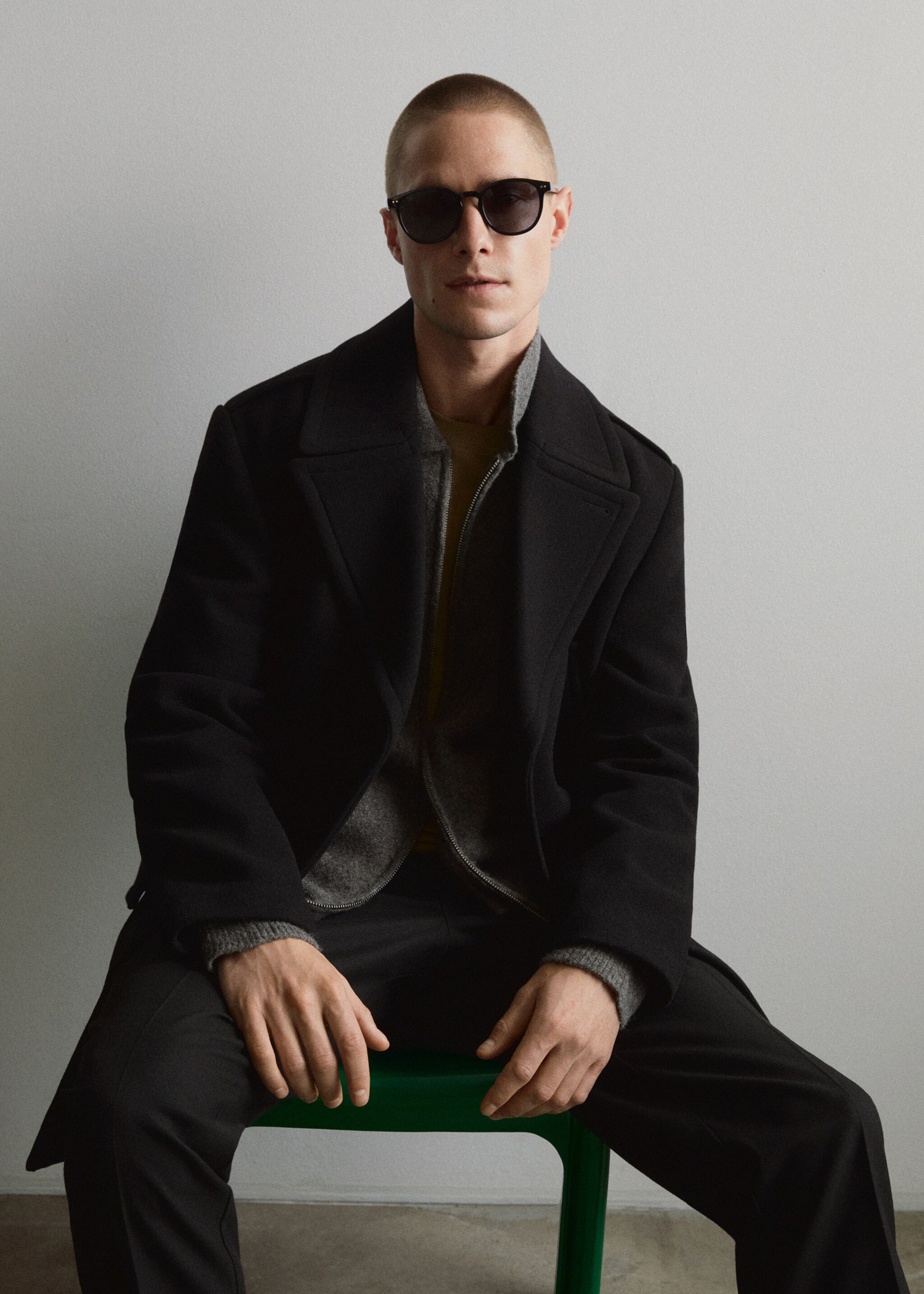 Handmade wool coat with belt - Details of the article 5, Black. Ref: 67030618-00.