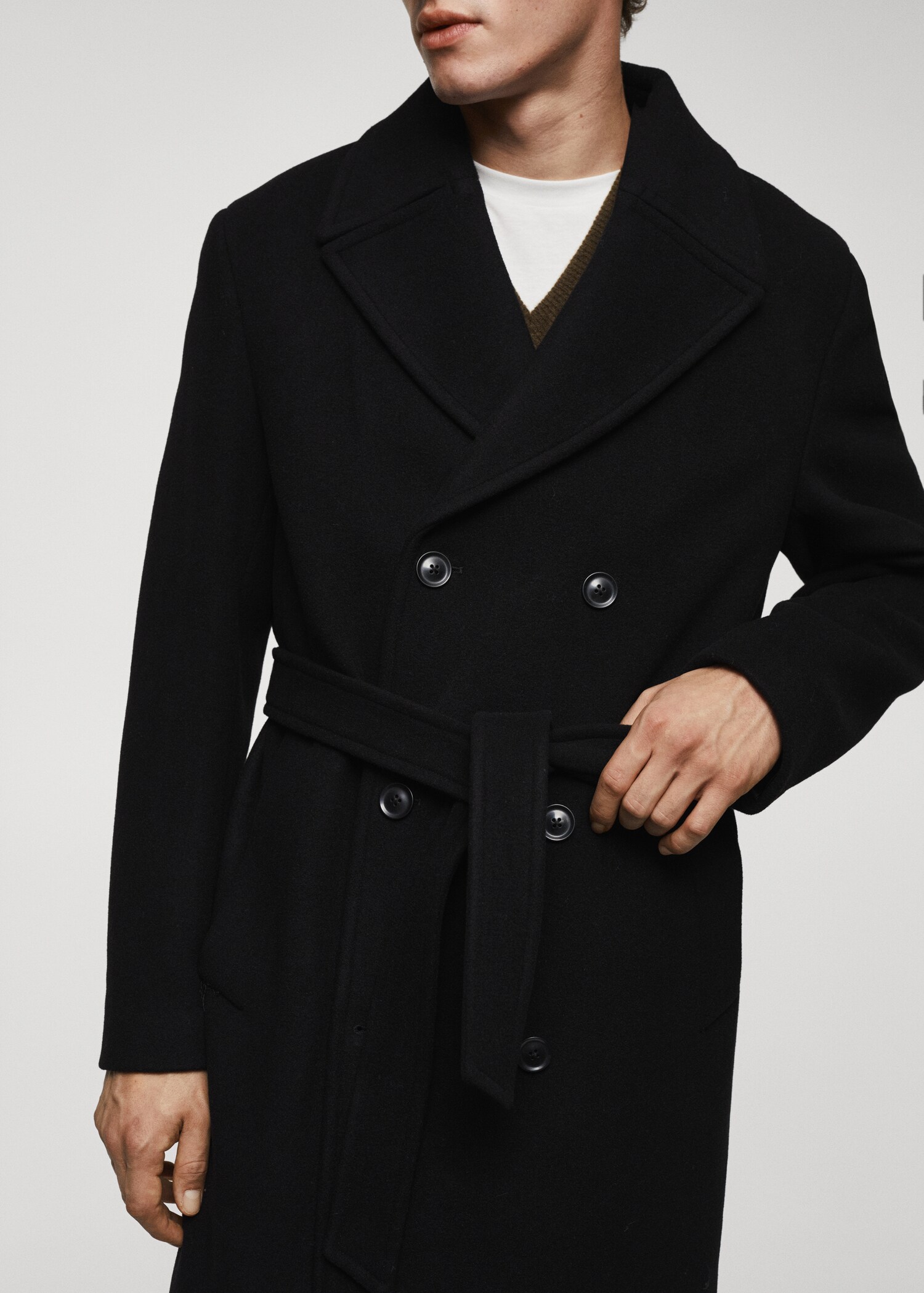 Handmade wool coat with belt - Details of the article 6