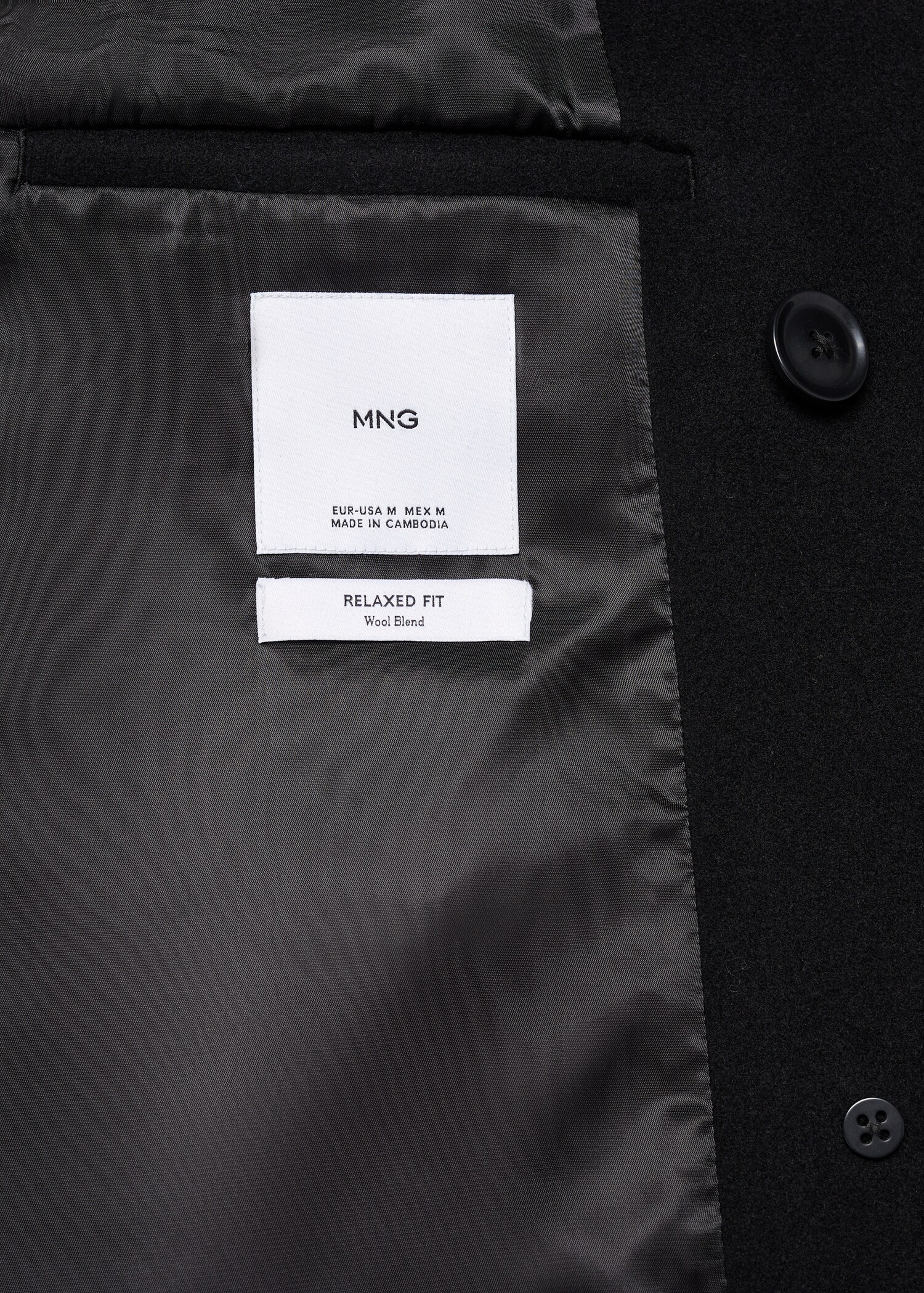 Handmade wool coat with belt - Details of the article 8