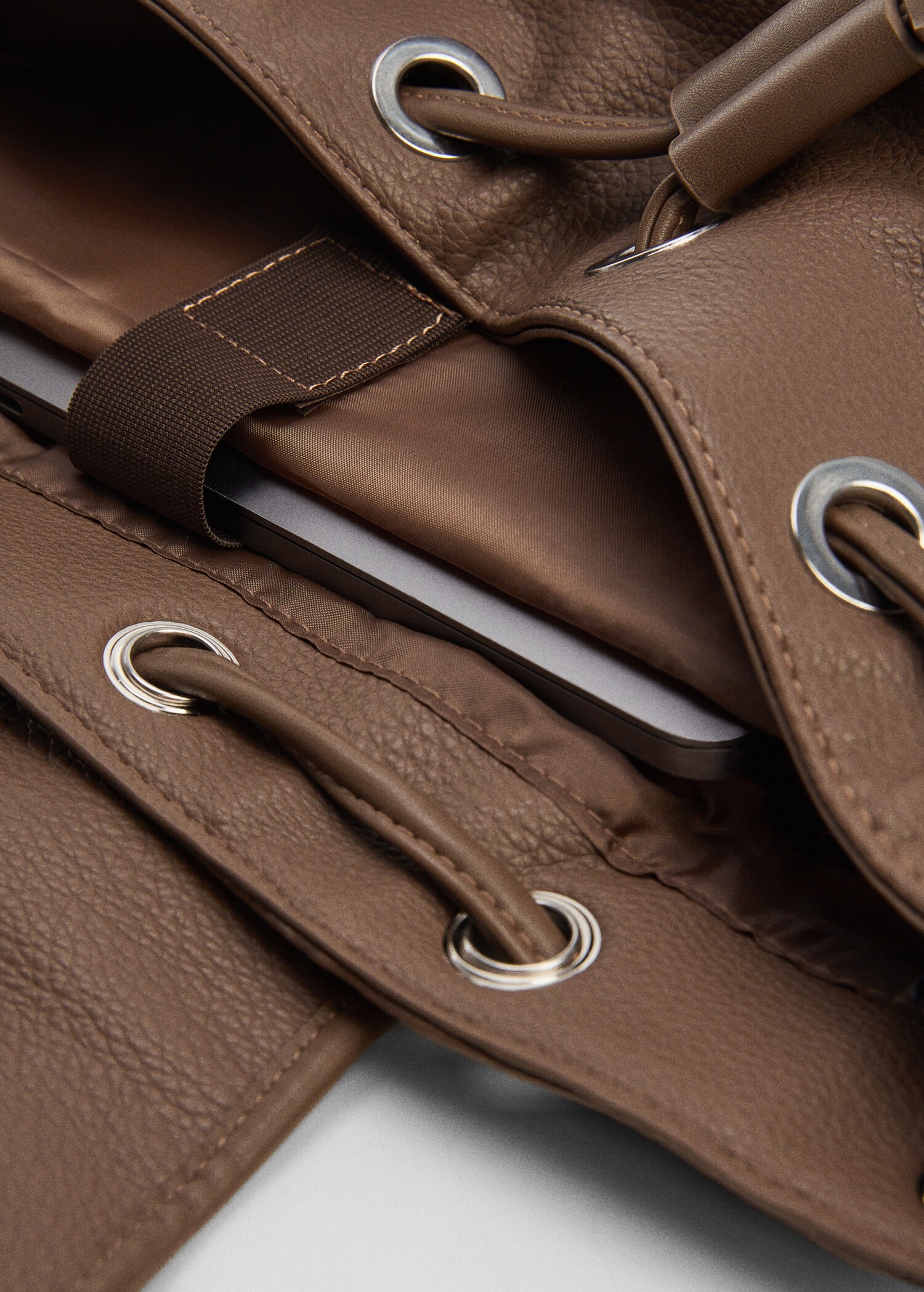 Sac à dos simili-cuir effet grainé - Détail de l'article 2