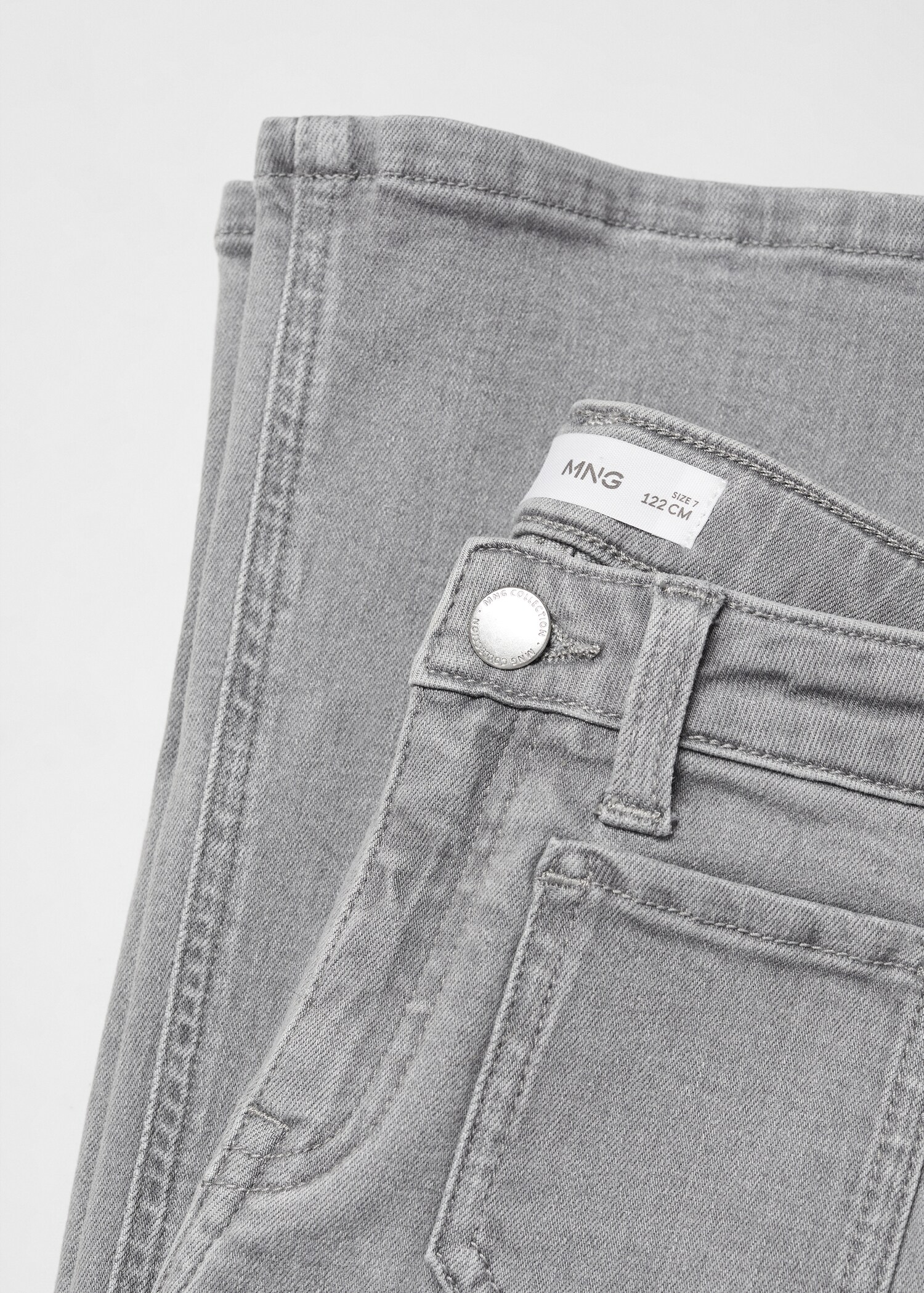 Flared Jeans mit Taschen - Detail des Artikels 8