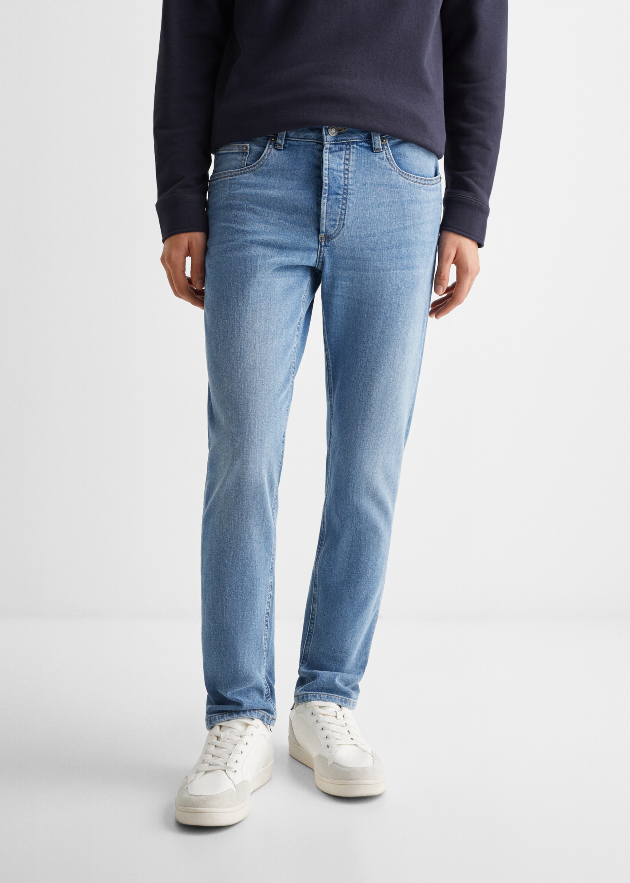 Slim-fit jeans - Details of the article 6, Medium Blue. Ref: 67030679-00.