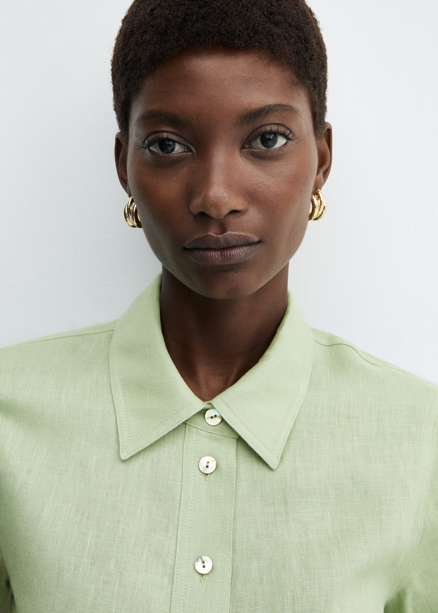 Linen-blend short-sleeve shirt - Details of the article 1