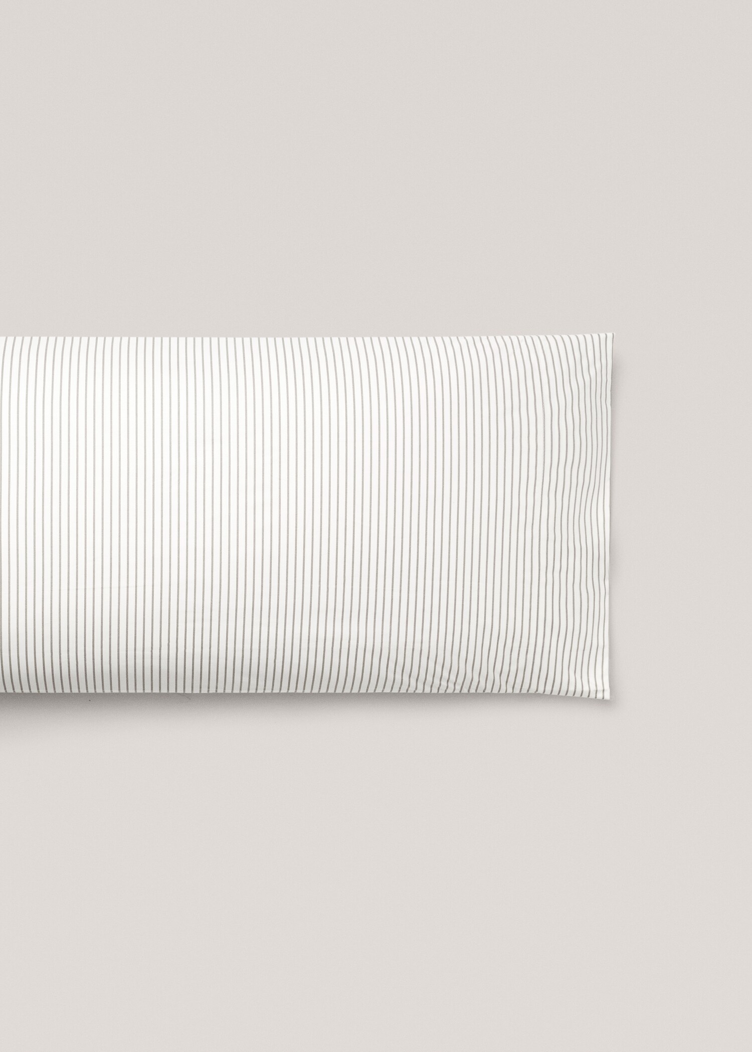 Striped print pillow case 45x110cm - Article without model