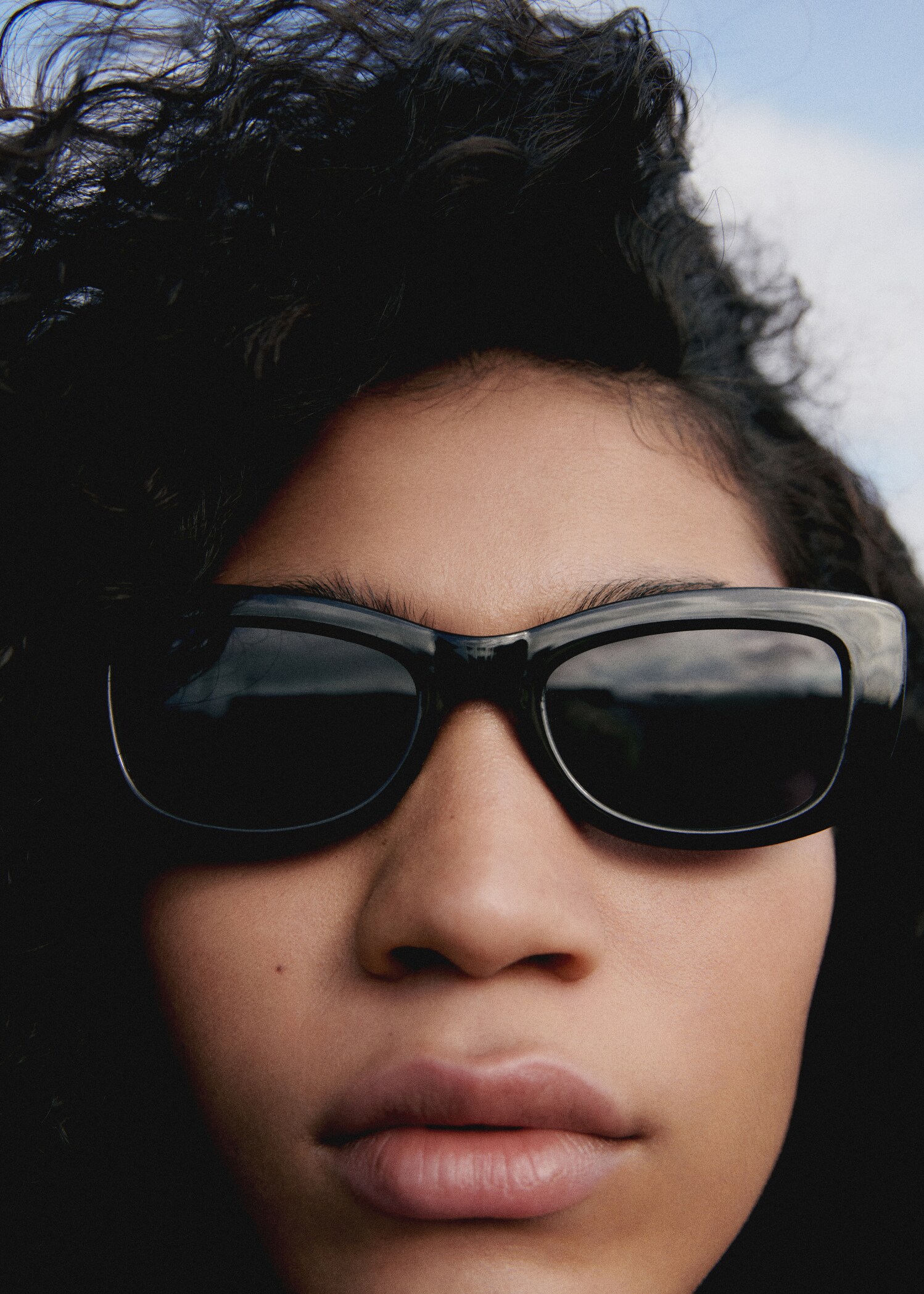 Retro sunglasses - Details of the article 9