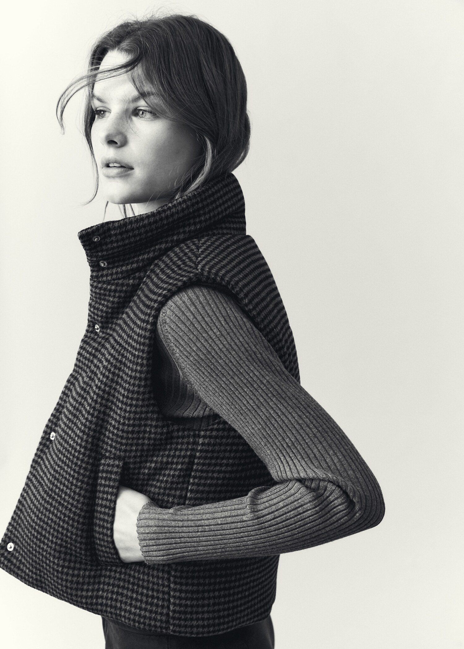 Houndstooth gilet - Details of the article 5
