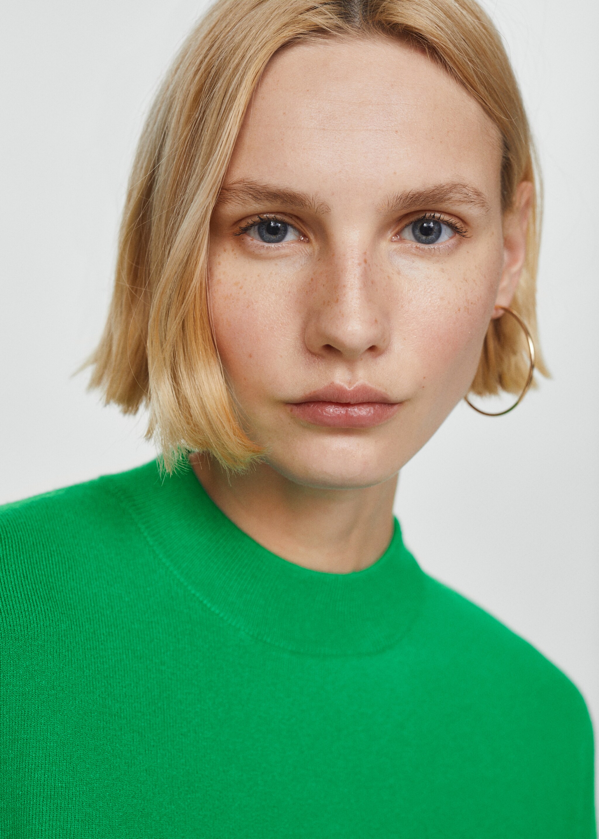 Round-neck knitted sweater - Details of the article 1, Green. Ref: 67033269-00.