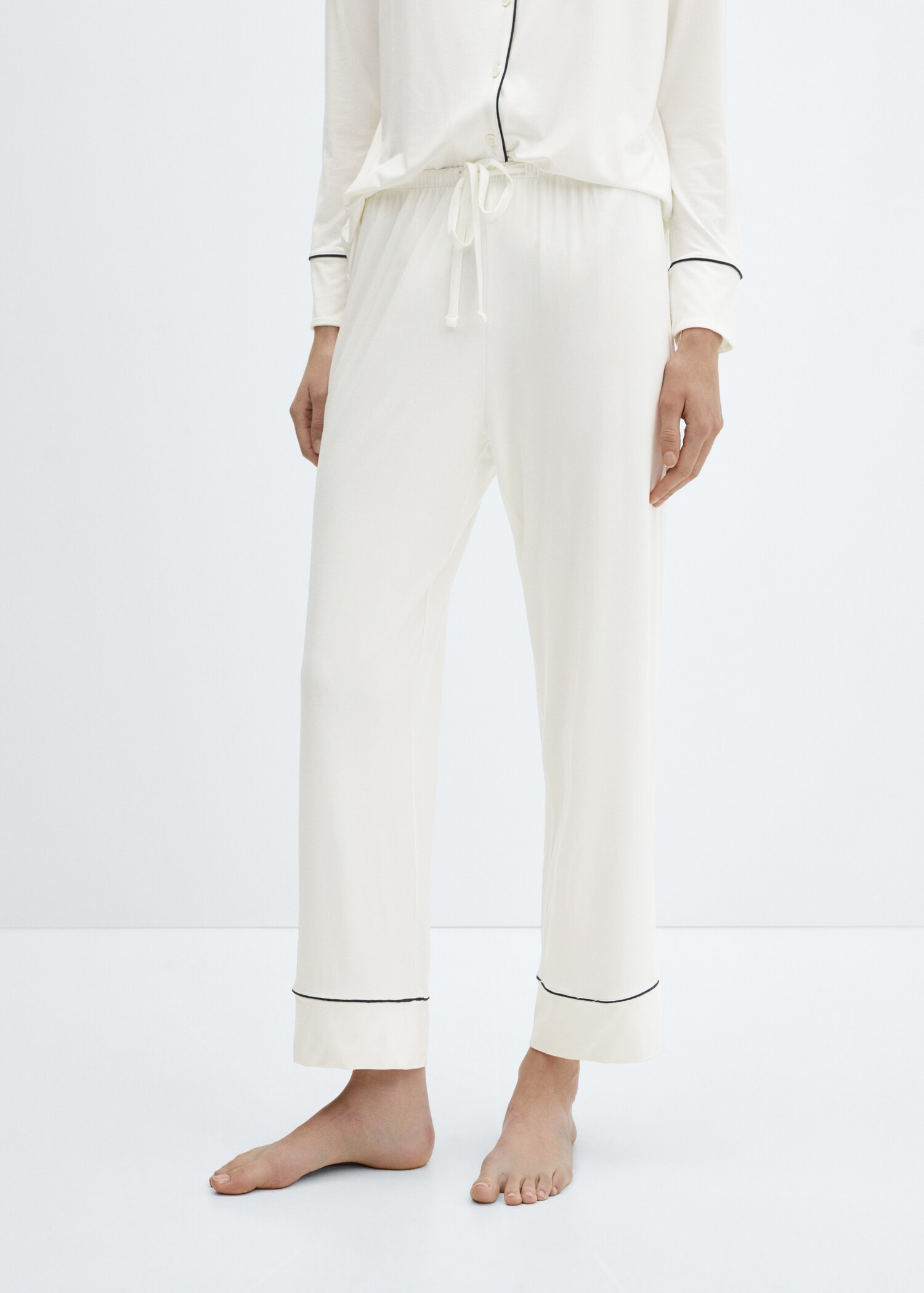 Pantalón pijama ribete - Plano medio