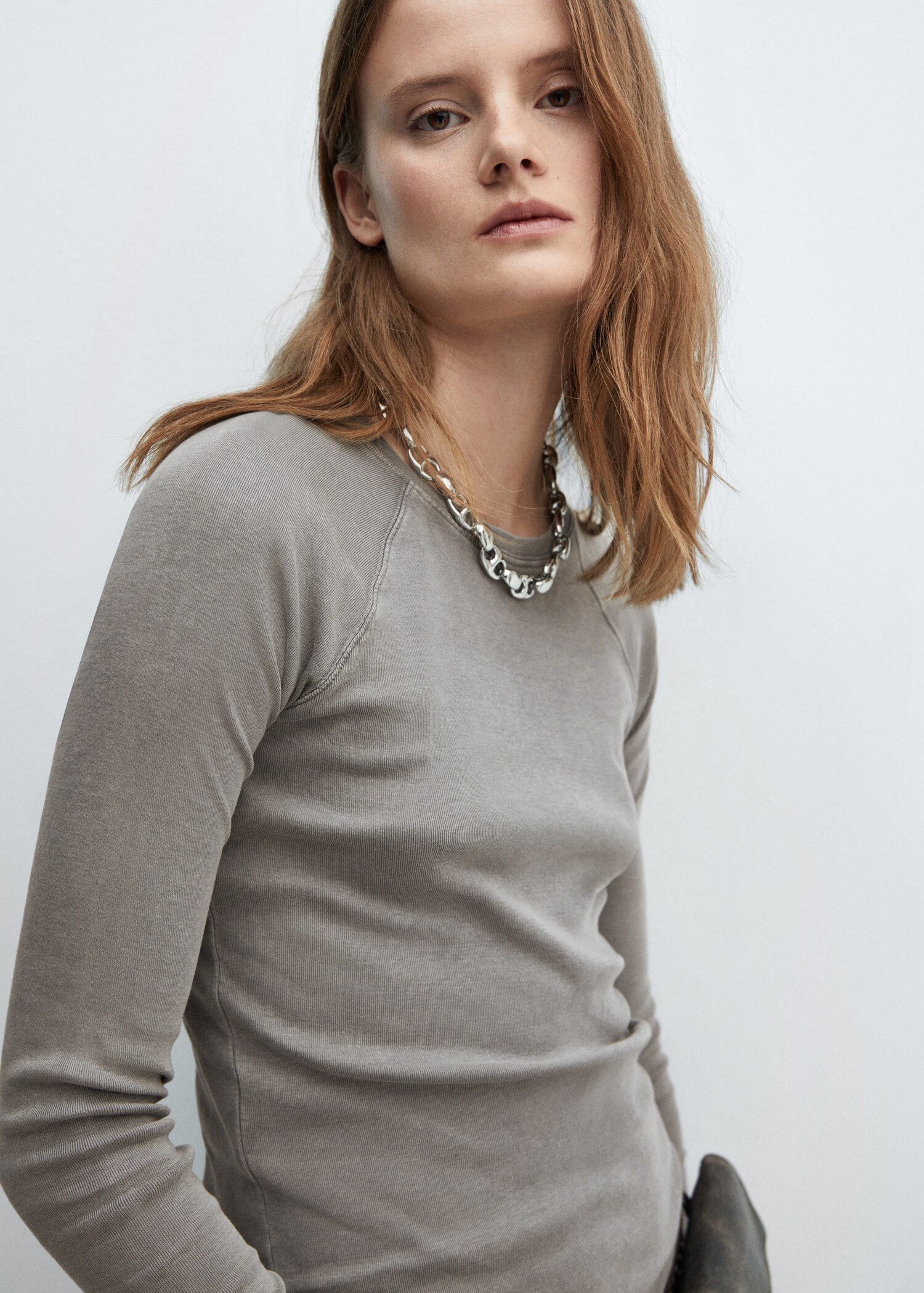 Washed round-neck t-shirt - Details of the article 1