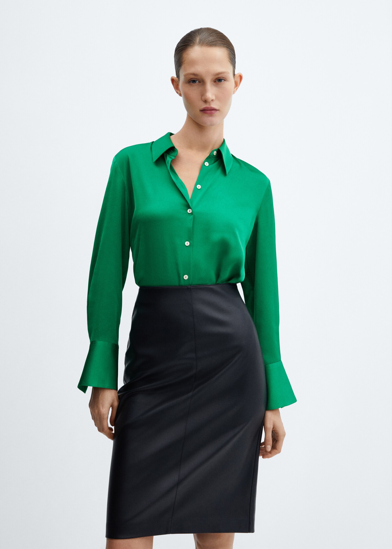 Satin finish flowy shirt - Medium plane
