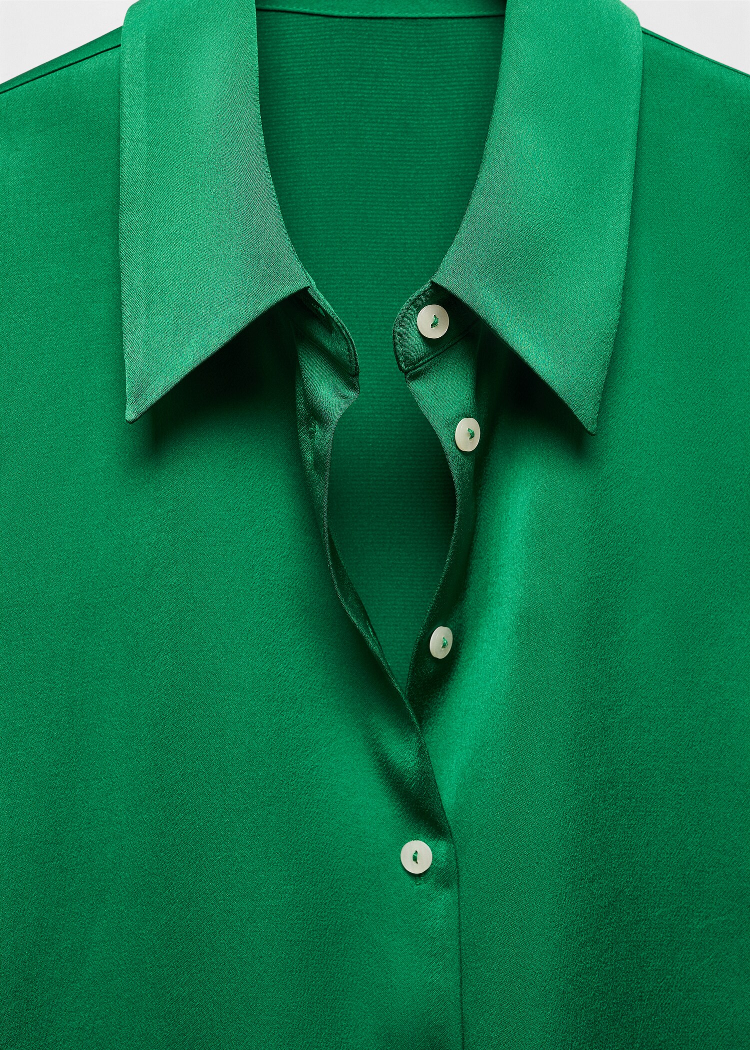 Satin finish flowy shirt - Details of the article 8