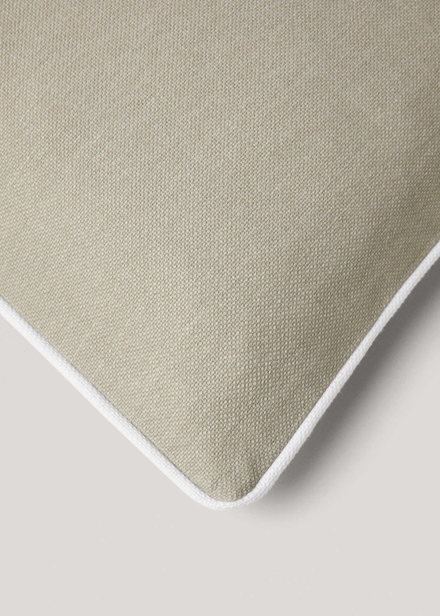 Cushion cover with contrasting trim 45x45cm - Details of the article 3