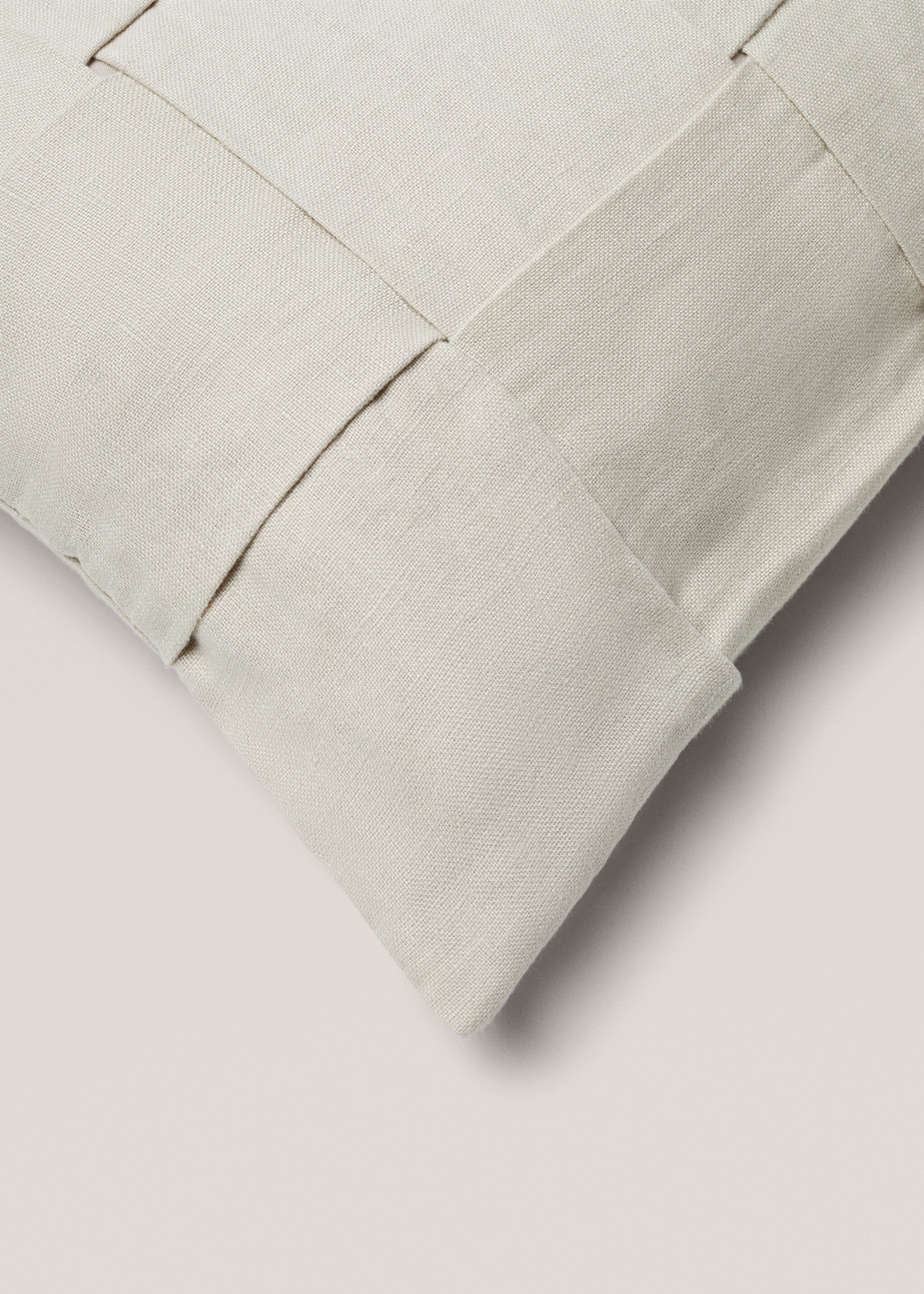 Capa de almofada decorativa entrançada de 100% linho 50 x 50 cm - Pormenor do artigo 2, Areia. Ref: 67034073-00.