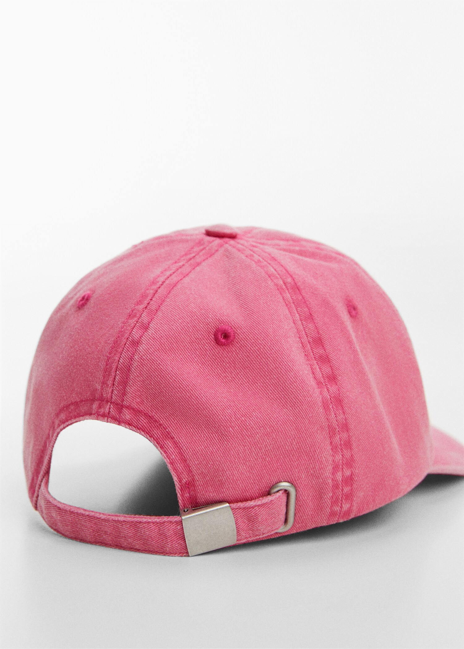 Embroidered message cap - Details of the article 1