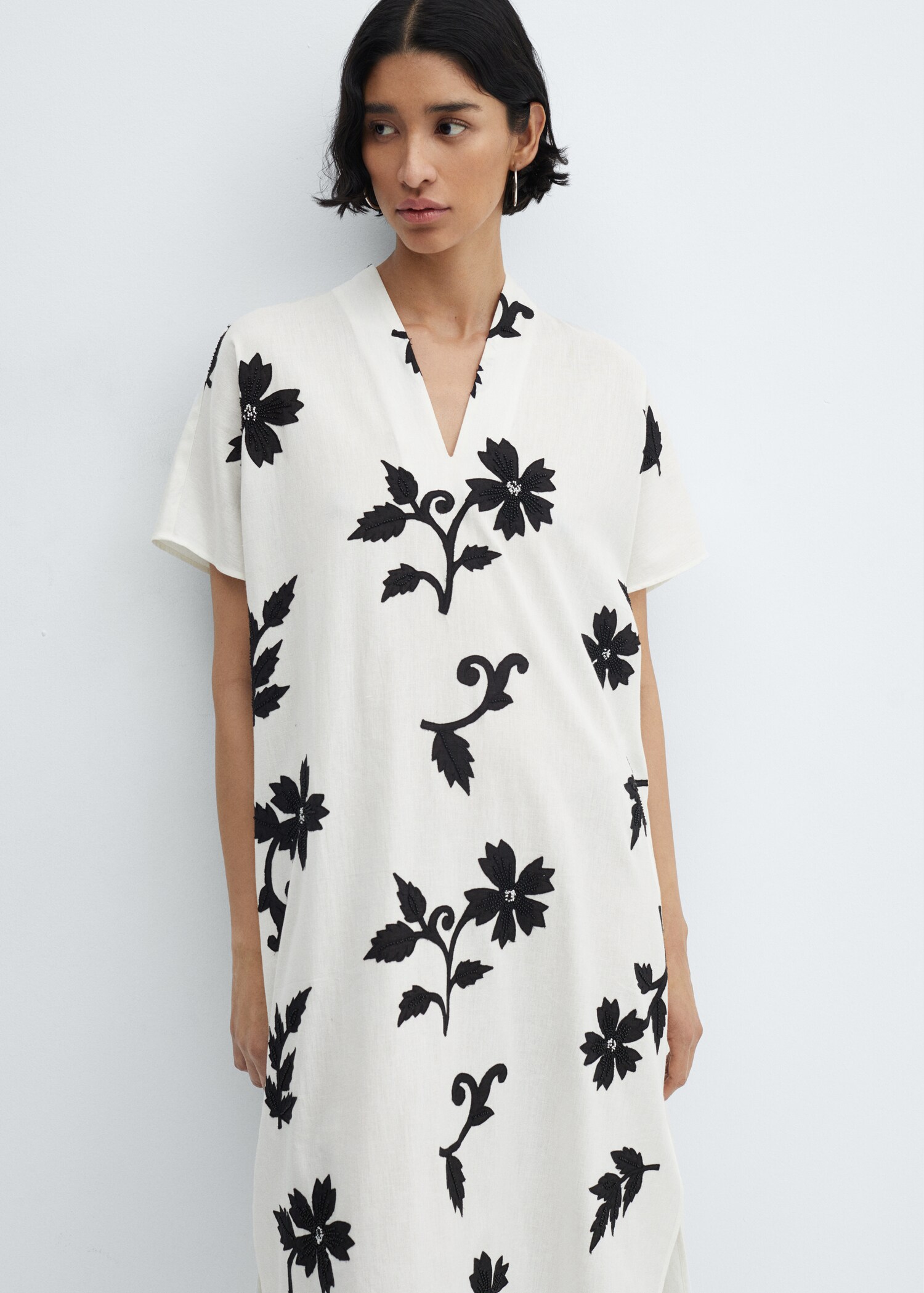 V-neck floral dress - Medium plane