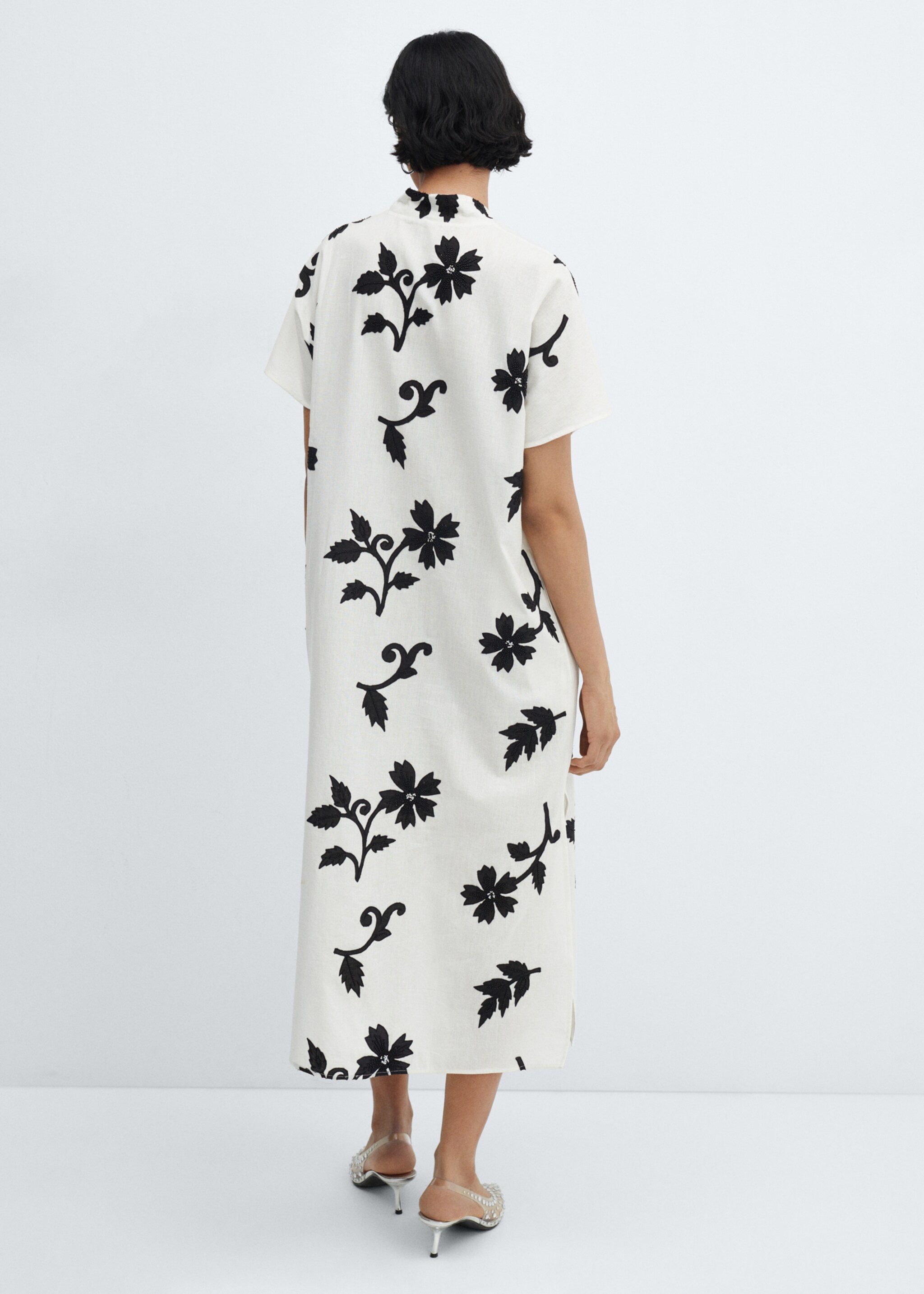 V-neck floral dress - Reverse of the article