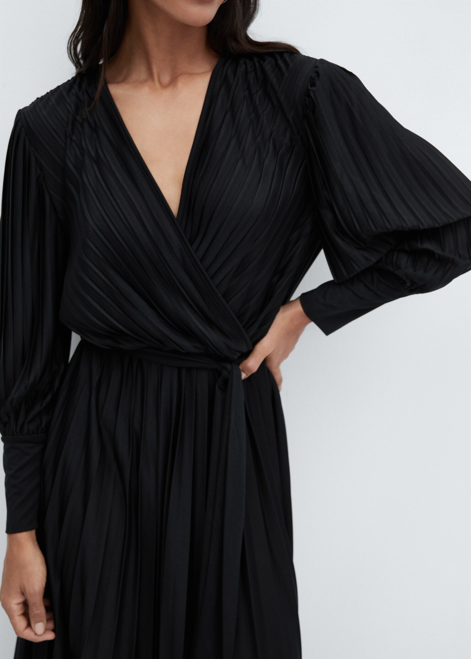 Pleated wrap dress - Details of the article 6
