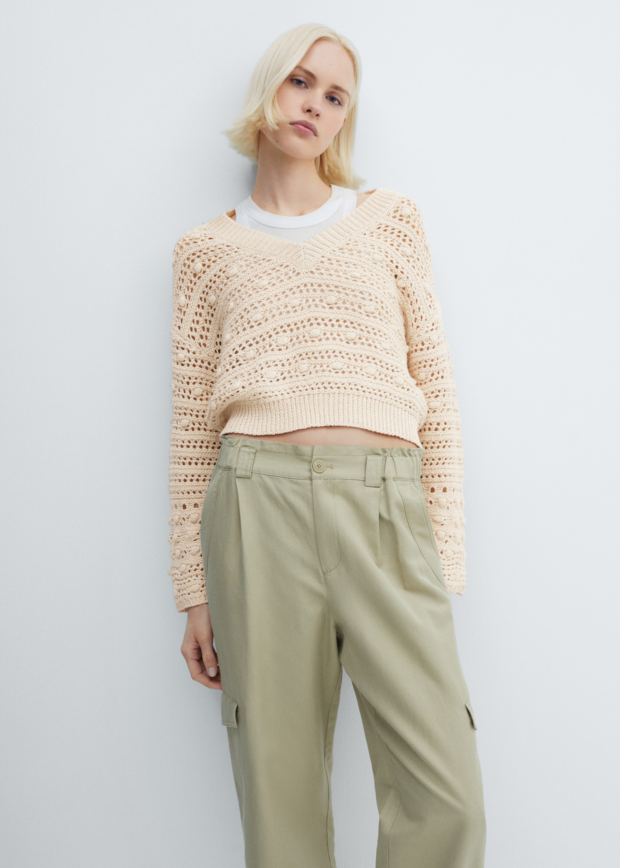 Pull-over maille ajourée col V - Plan moyen
