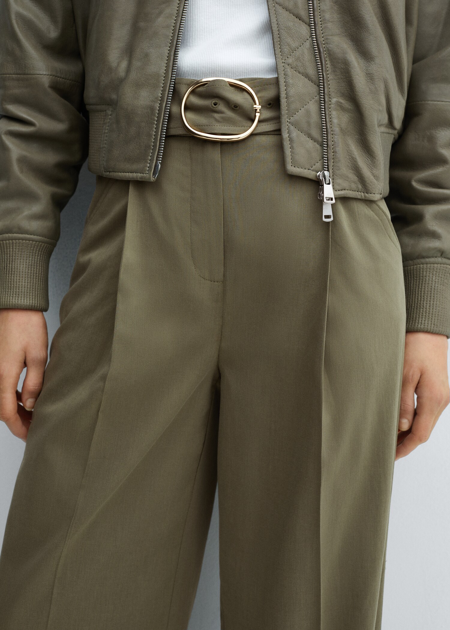 Wideleg trousers with belt - Details of the article 6