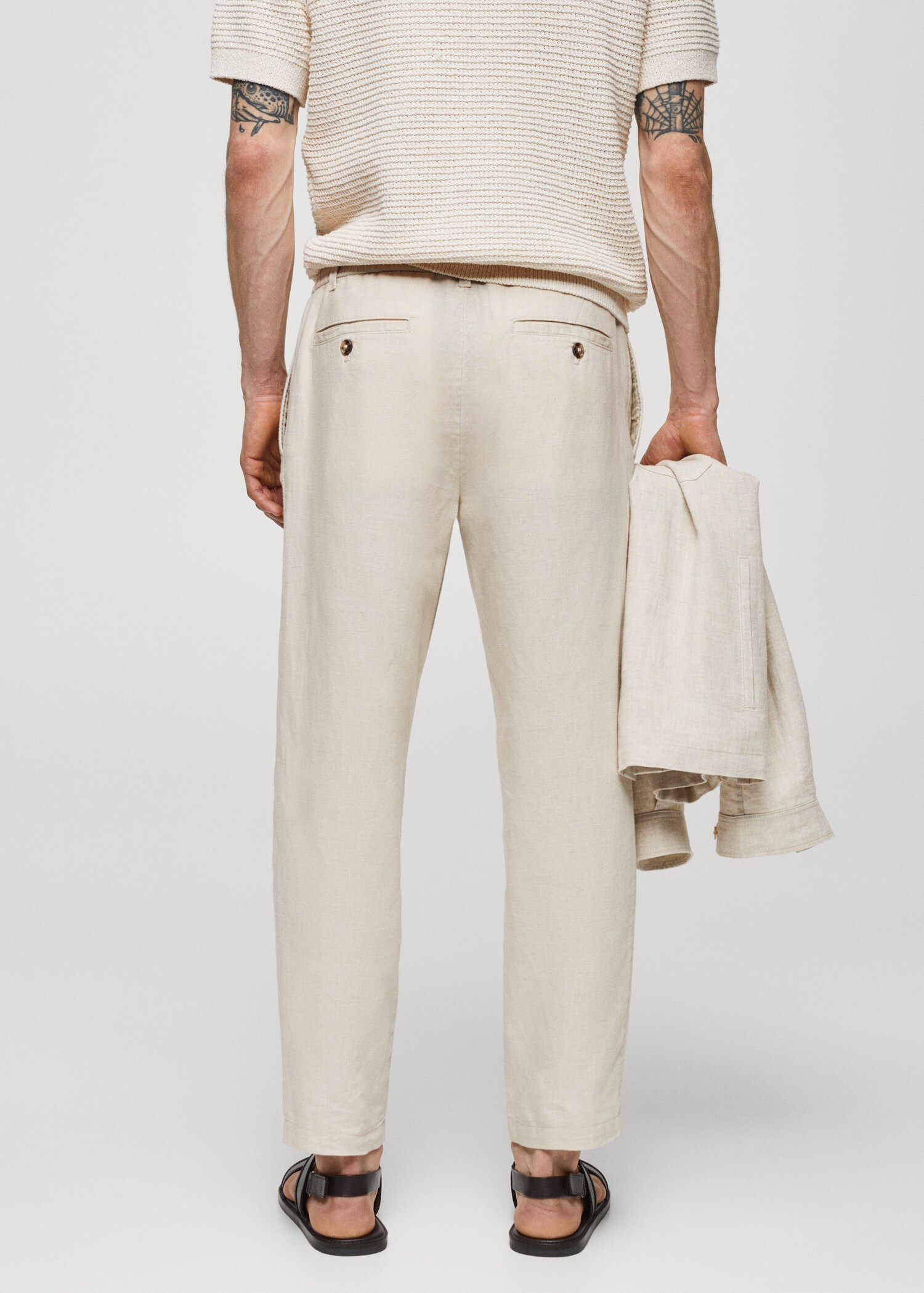 Slim Fit-Leinenhose mit Kordel - Rückseite des Artikels