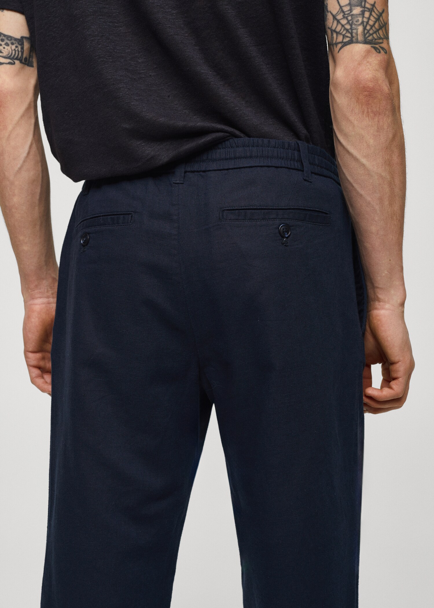 Slim Fit-Leinenhose mit Kordel - Detail des Artikels 4