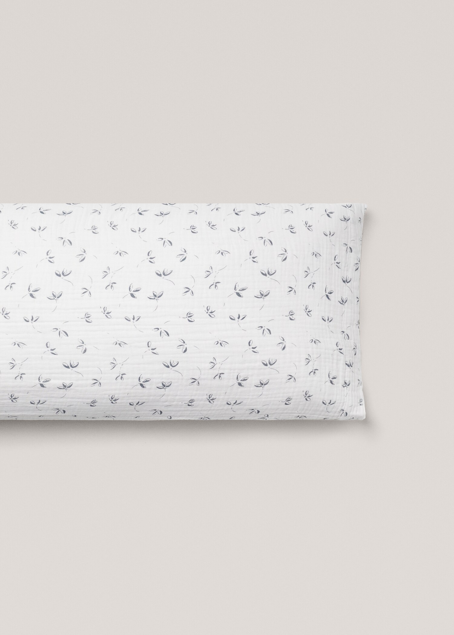 Floral-print chiffon pillowcase 45x110cm - Article without model