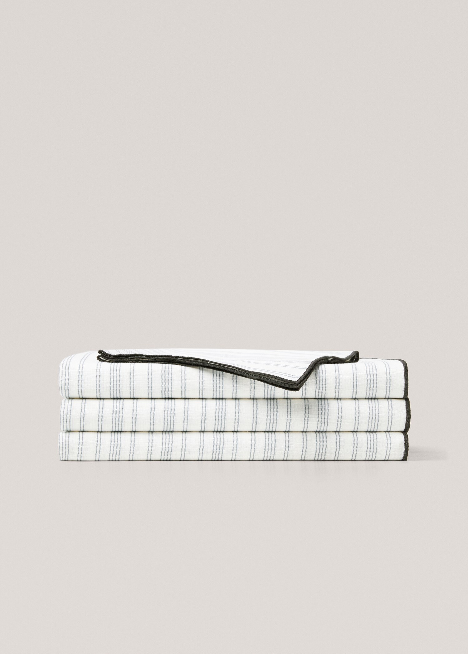 Striped cotton linen tablecloth with trim 170x250cm - Article without model