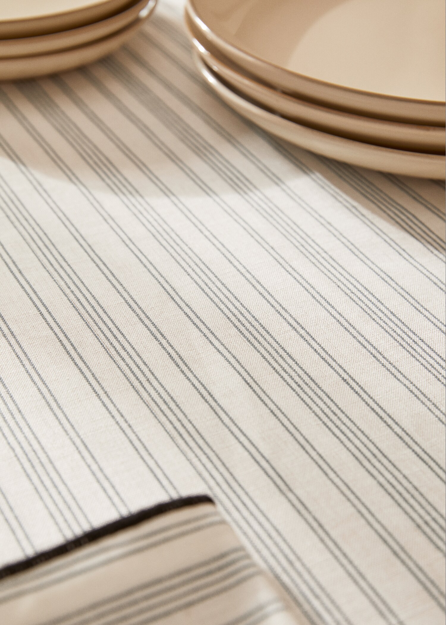Striped cotton linen tablecloth with trim 170x250cm - Details of the article 7