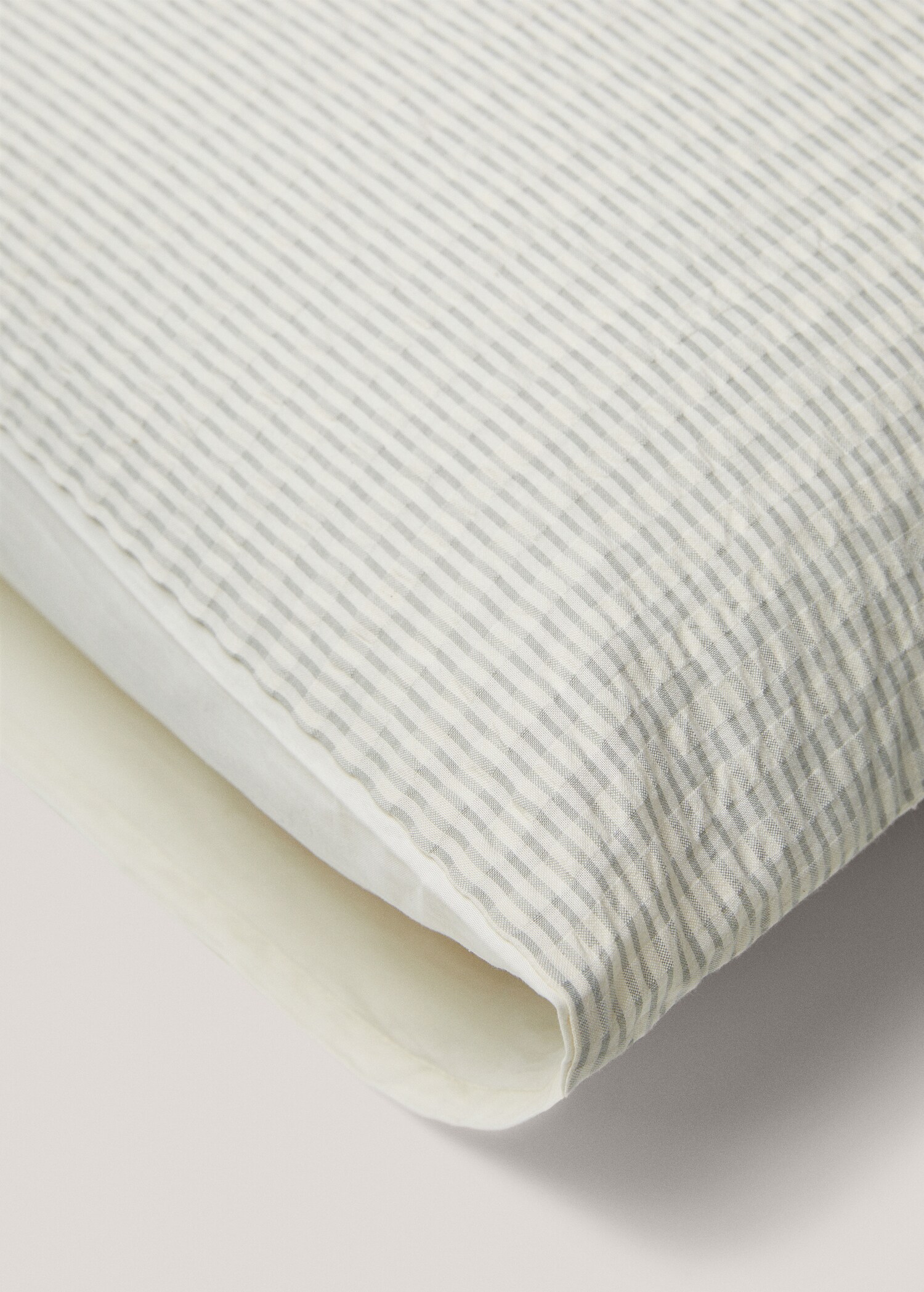 Woven stripe seersucker pillowcase 50x75cm - Details of the article 3
