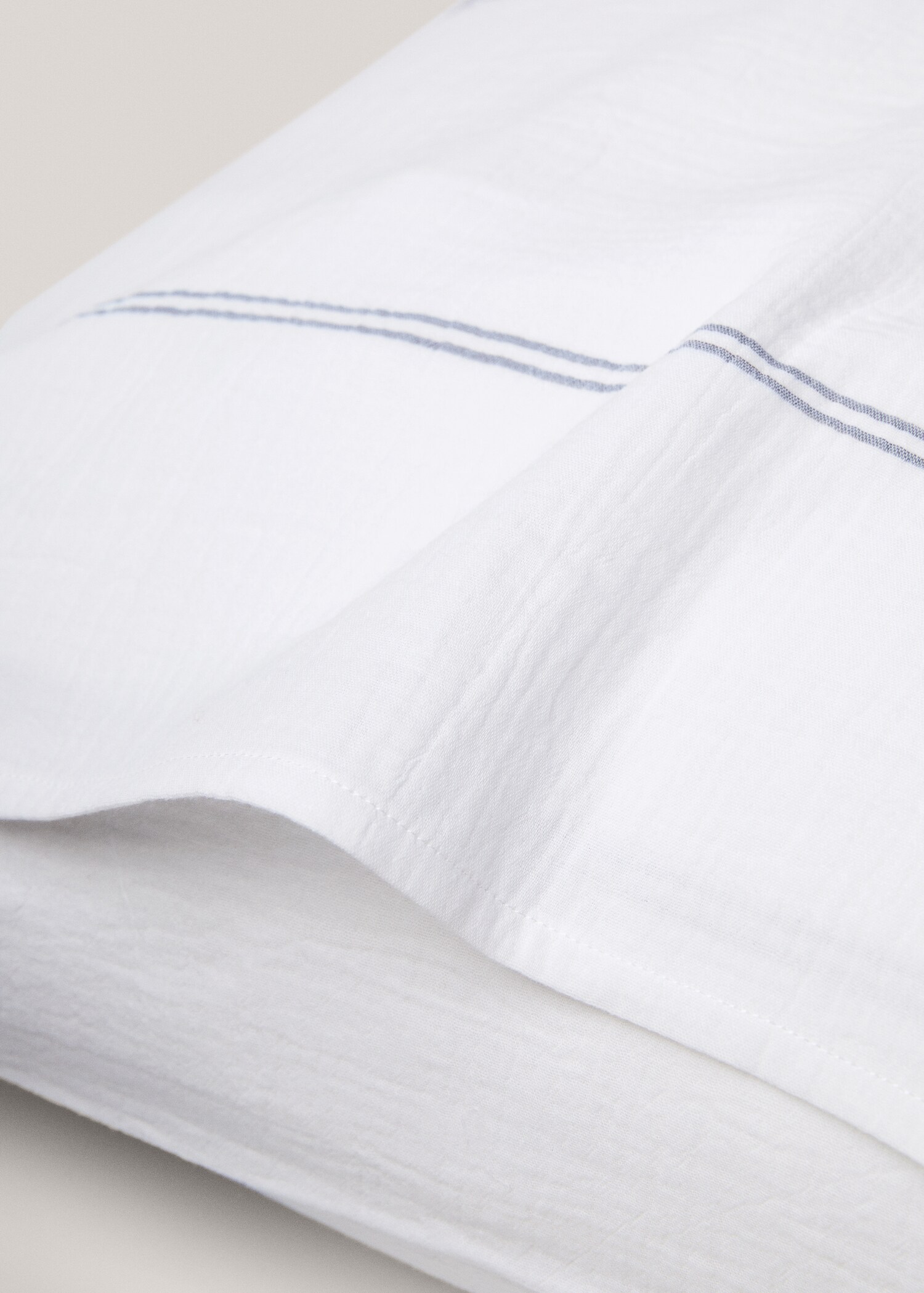 Stripedtextured cotton pillowcase 50x75cm - Details of the article 1