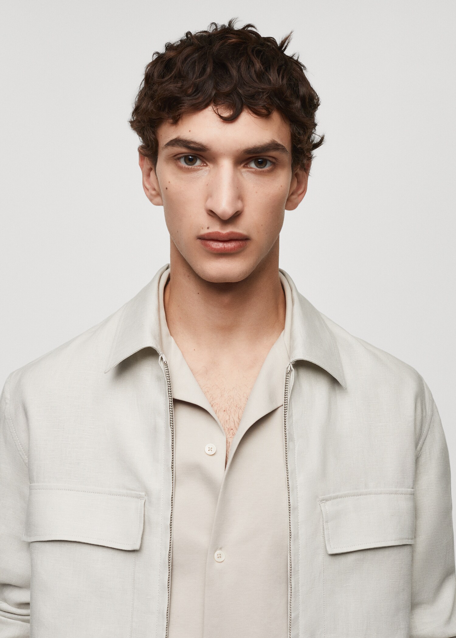 Overshirt mit Taschen aus 100 % Leinen - Detail des Artikels 1