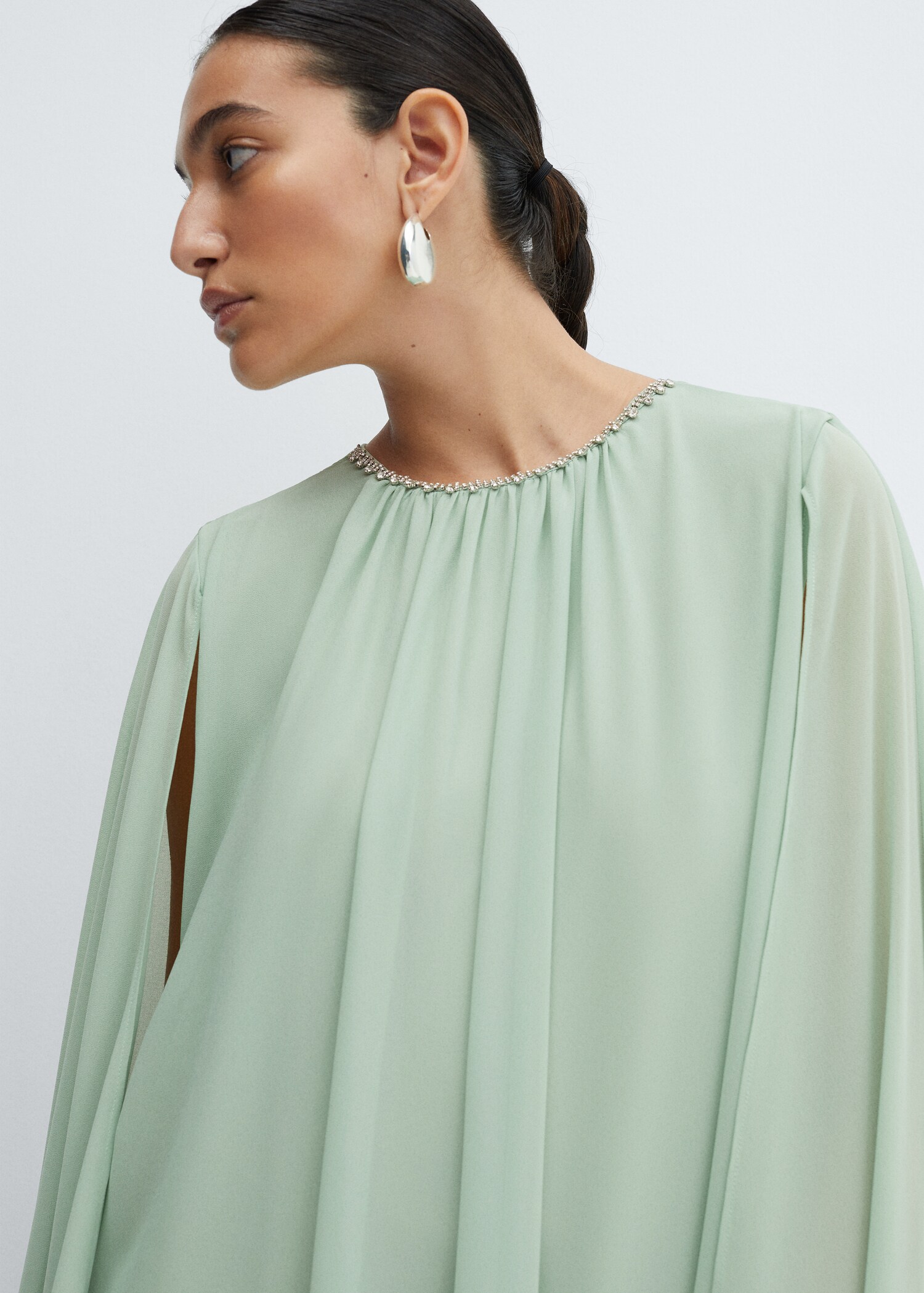 Sleeve slit dress - Details of the article 1