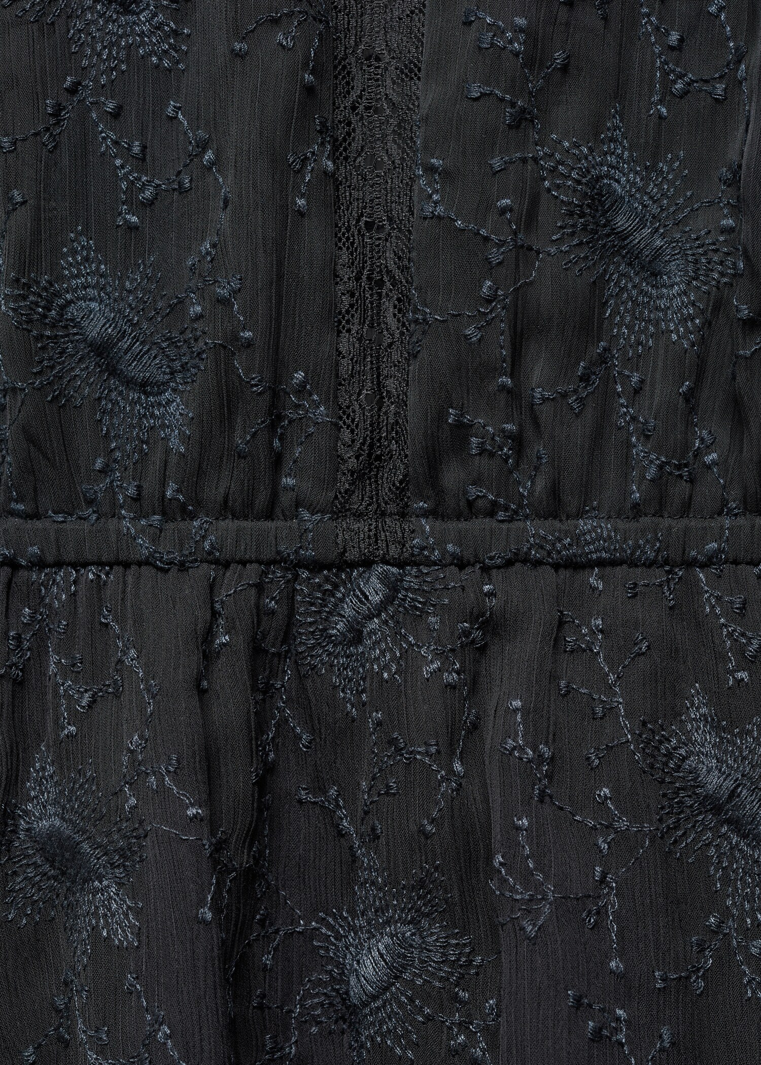 Puff-sleeved embroidered dress - Details of the article 8