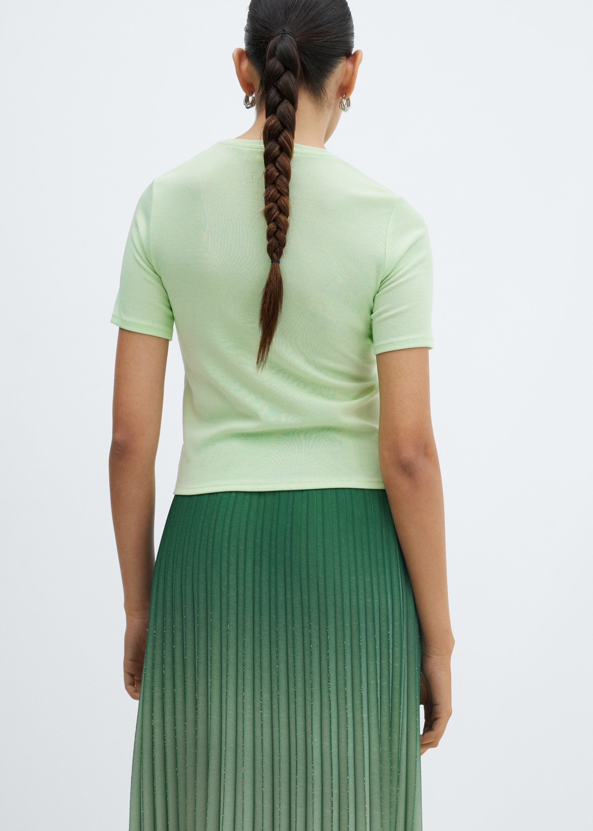 T-shirt with maxi-flower detail - Reverse of the article