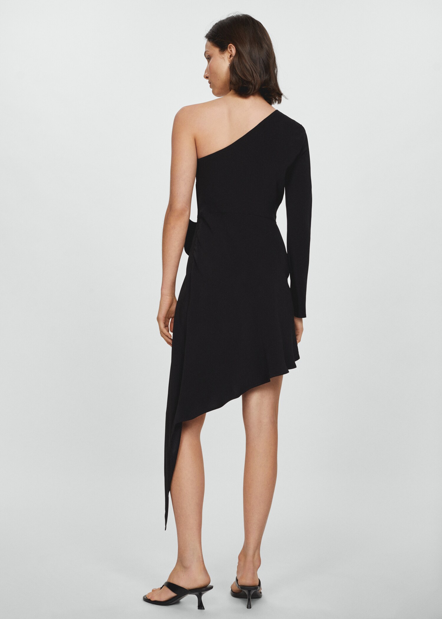 Asymmetrical maxi flower dress - Reverse of the article