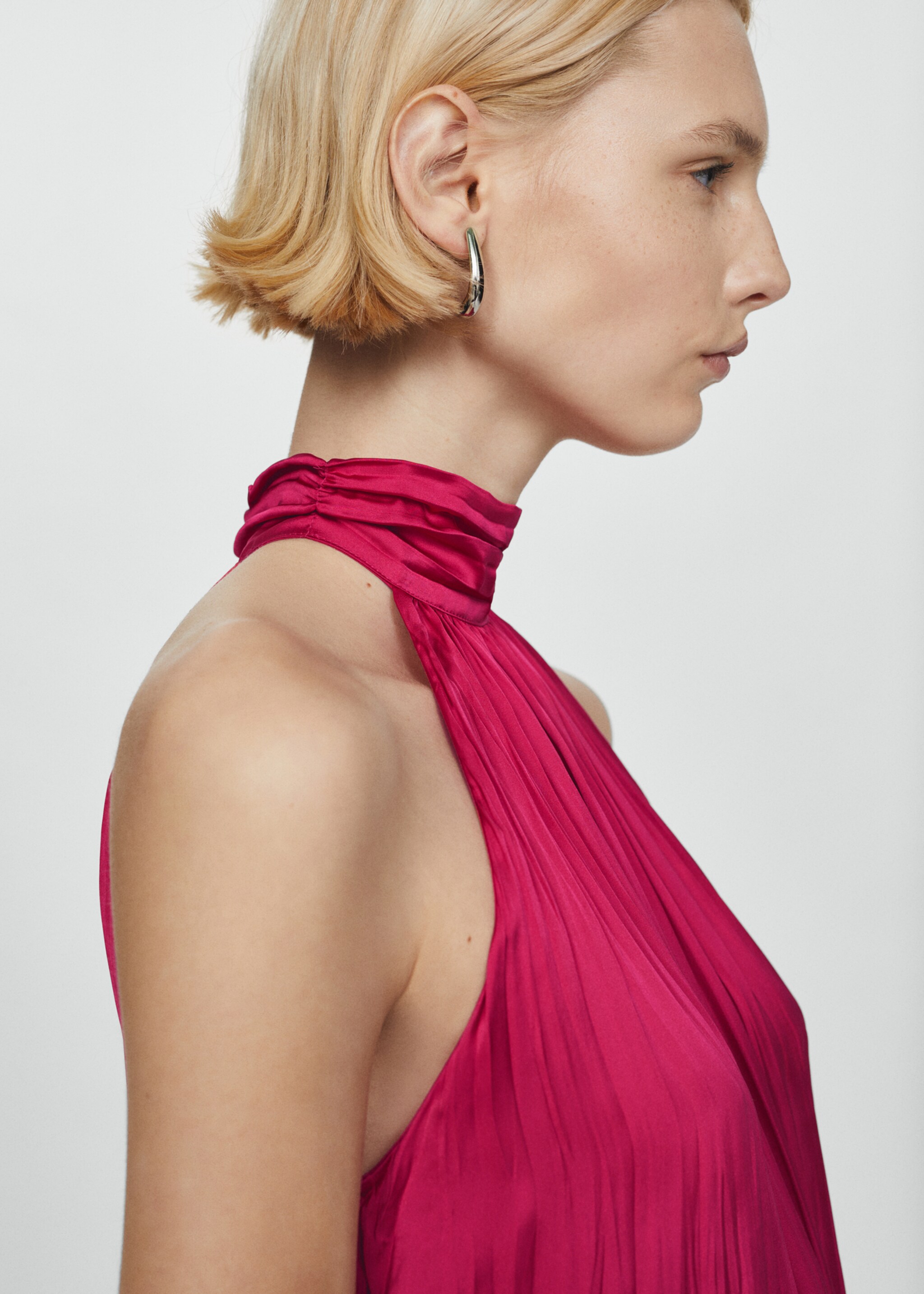 Turtleneck pleated blouse - Details of the article 1