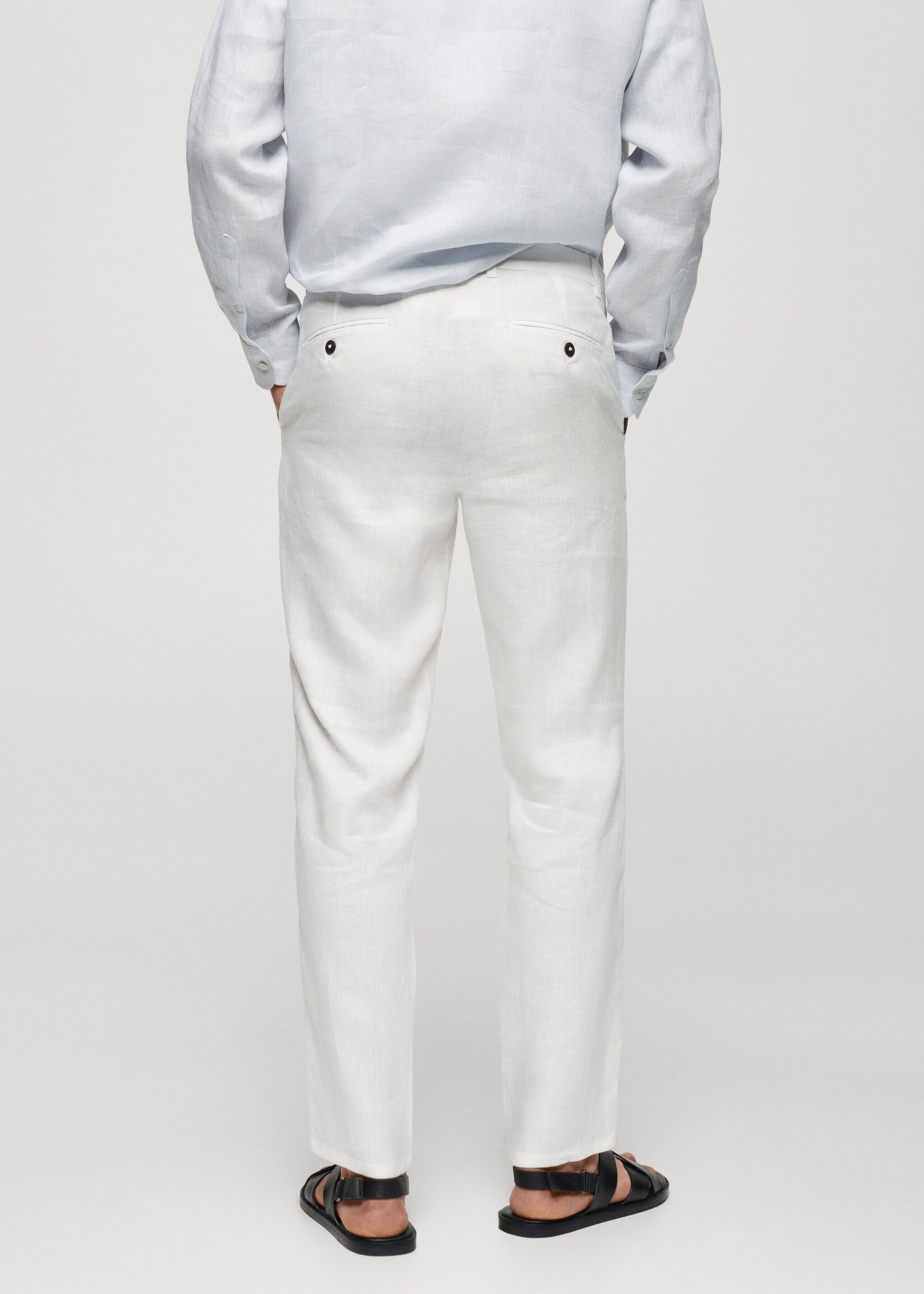 Slim-fit 100% linen trousers - Reverse of the article
