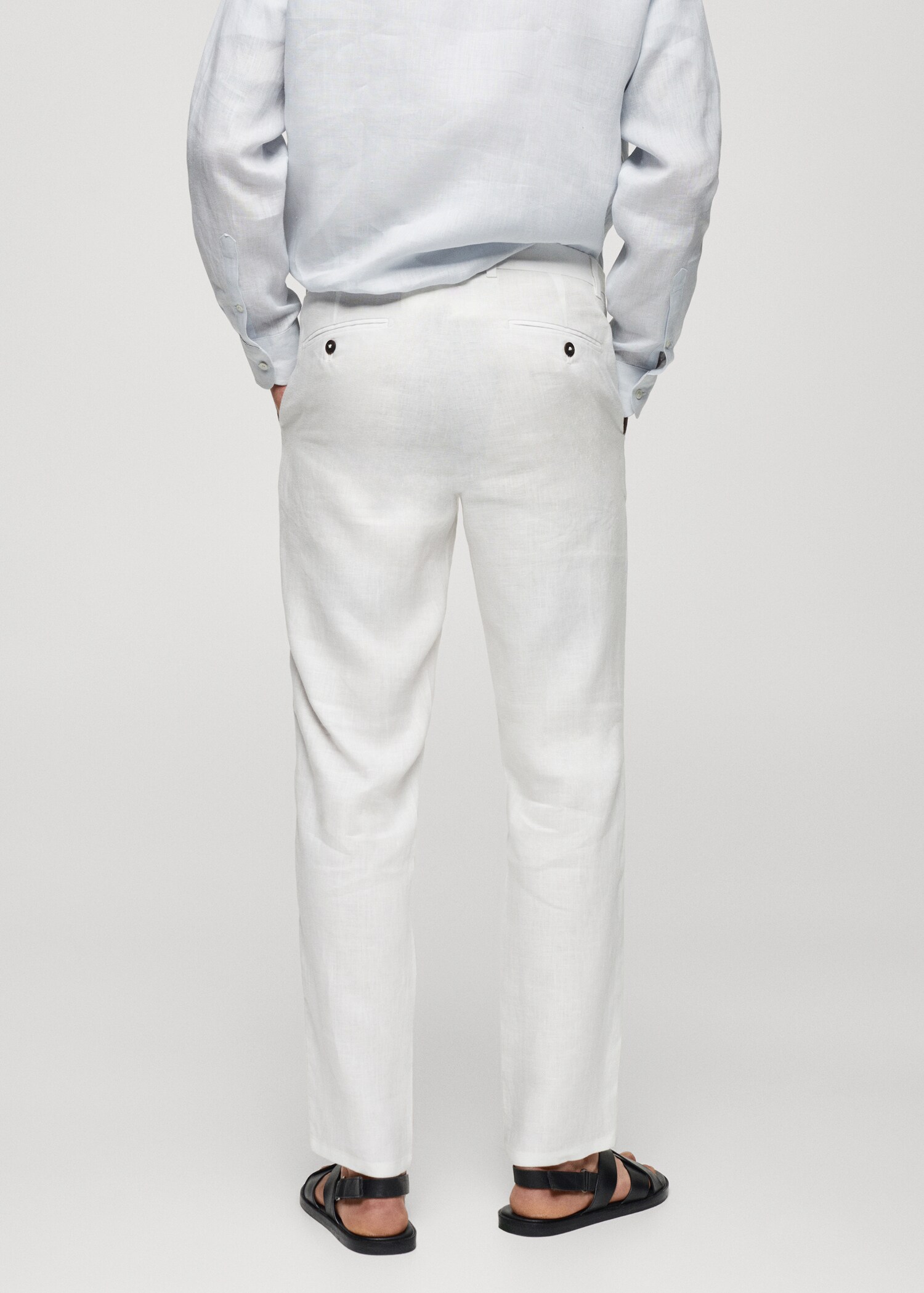 Slim-fit 100% linen trousers - Reverse of the article