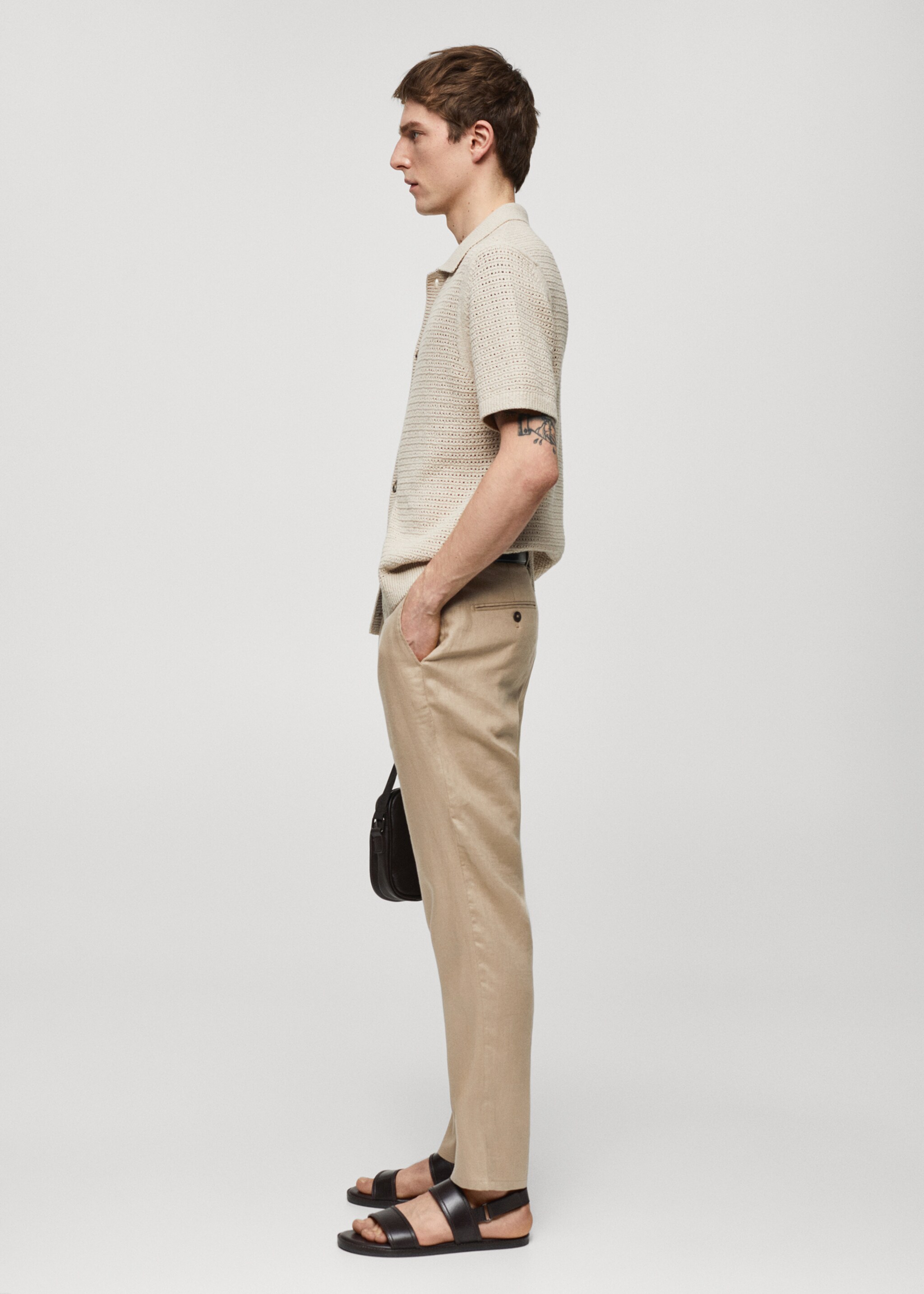 Slim-fit 100% linen trousers - Details of the article 2, Beige. Ref: 67036725-00.