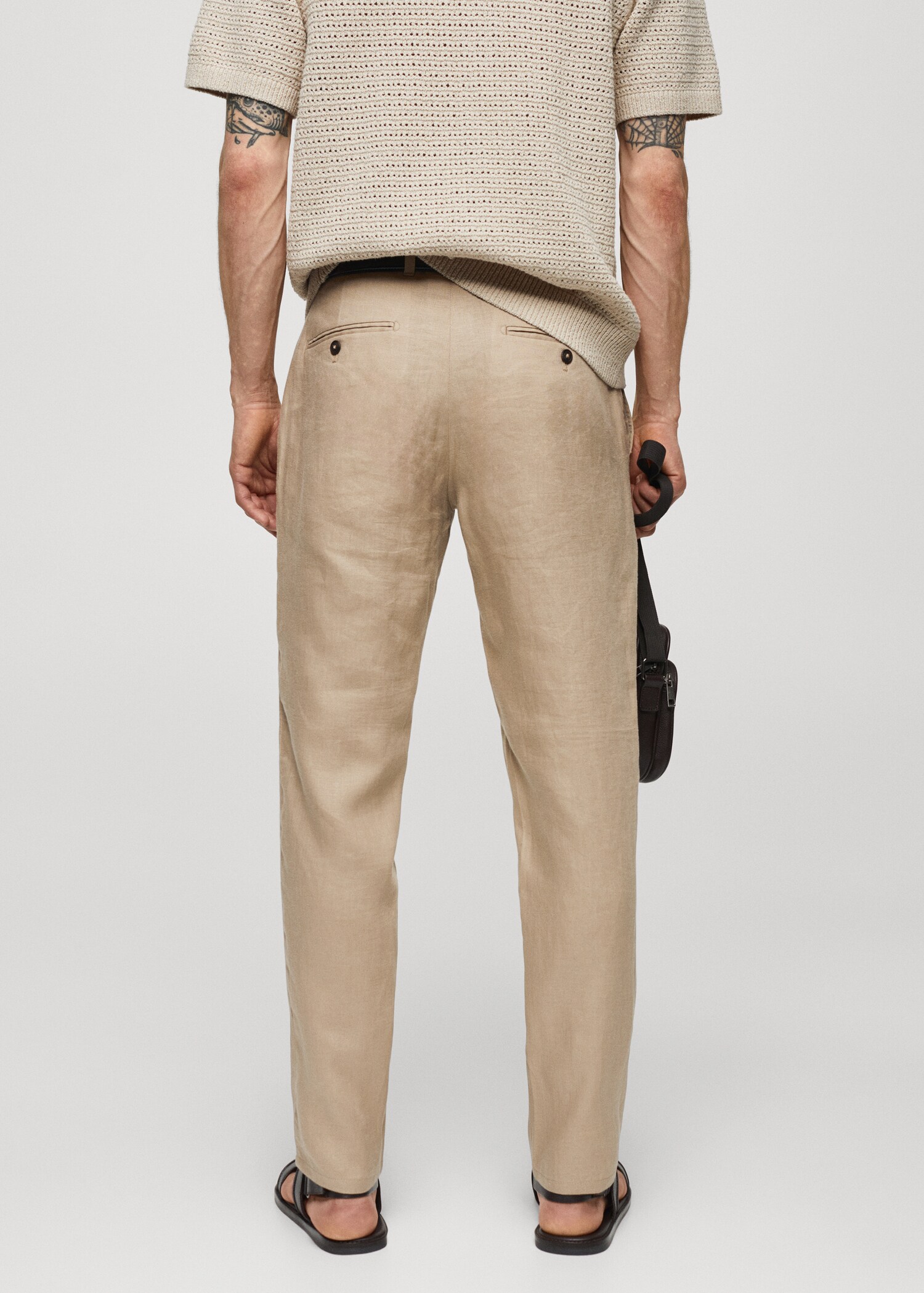 Slim-fit 100% linen trousers - Reverse of the article
